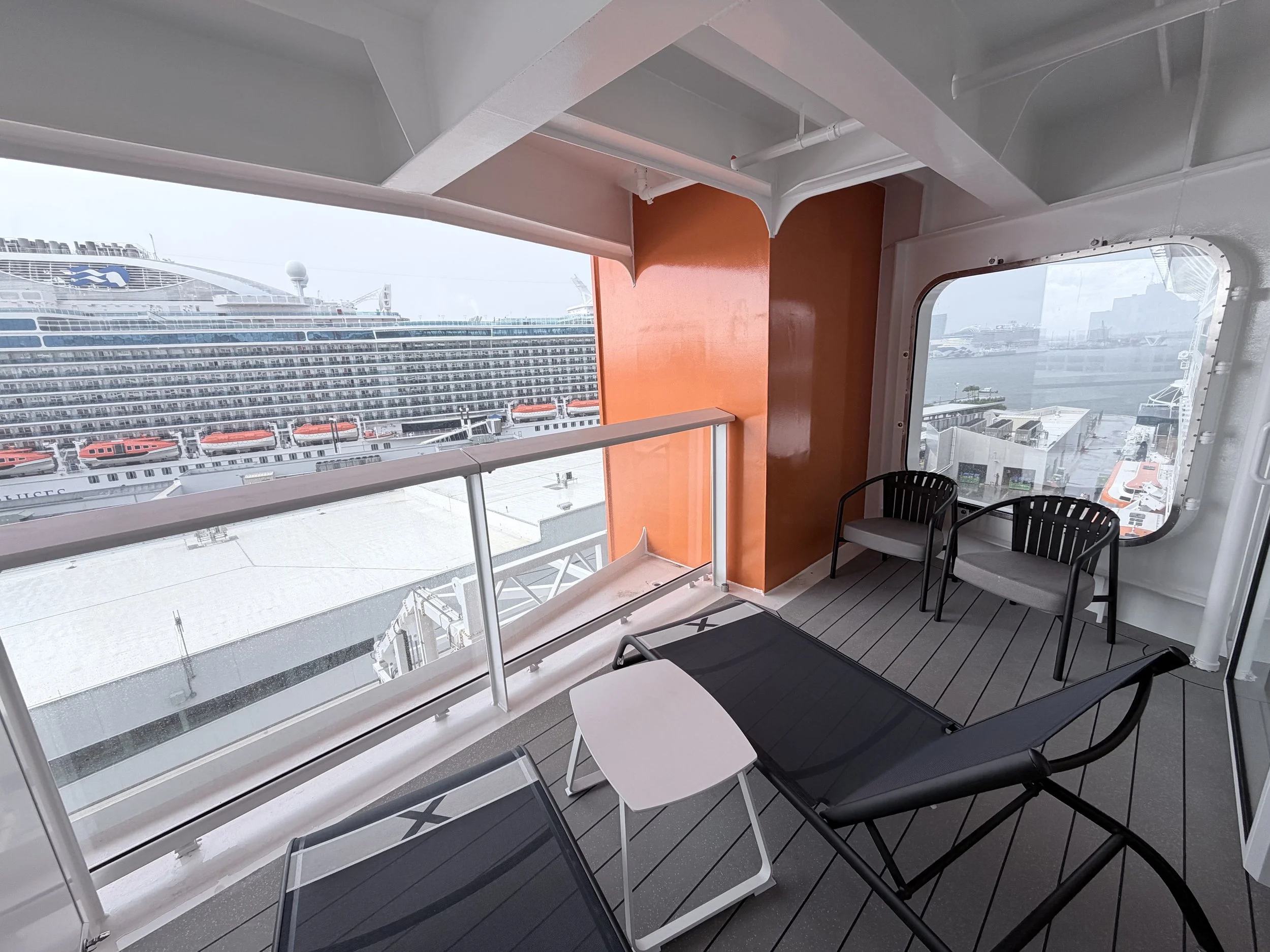 Magic Carpet Suite Balcony