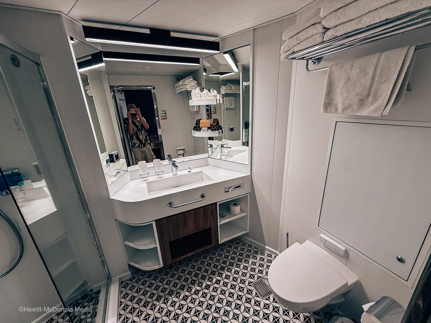 Grand Horizon Suite Bathroom