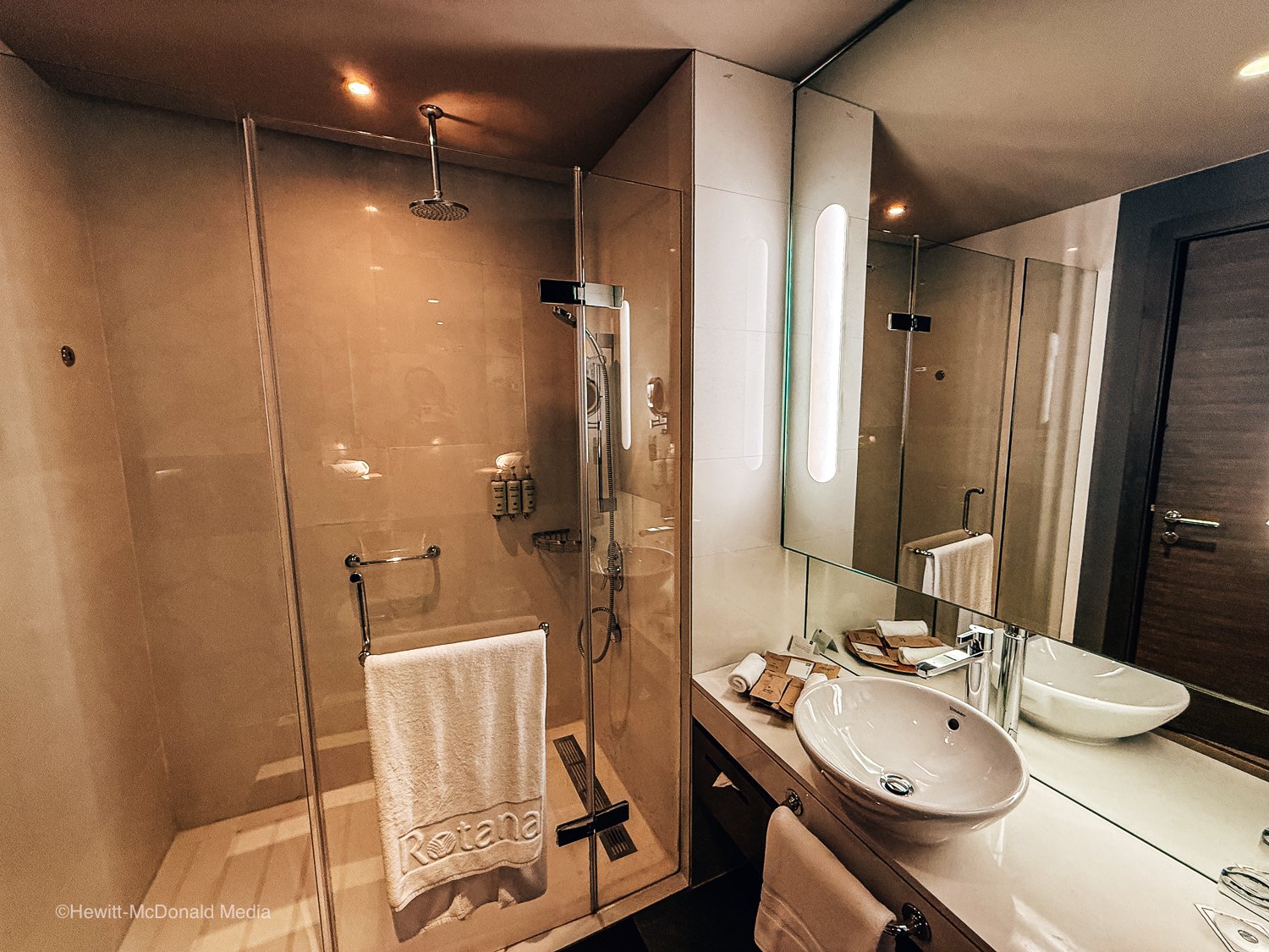 Shower at Park Rotana Abu Dhabi