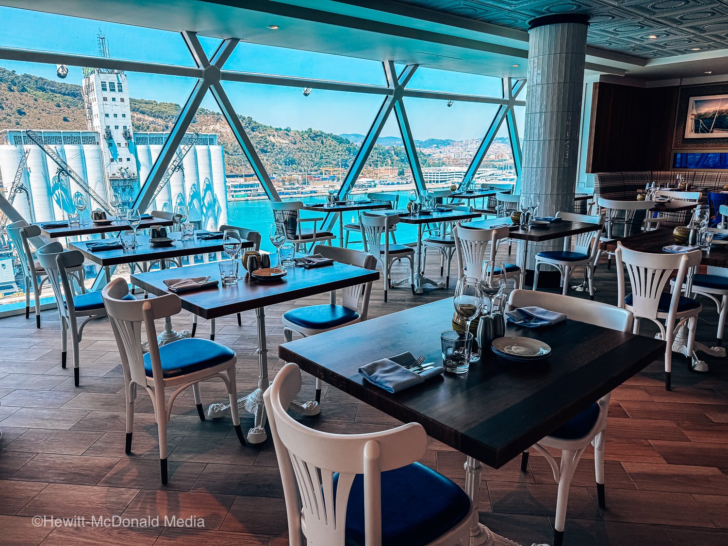 Hooked Speciality Dining