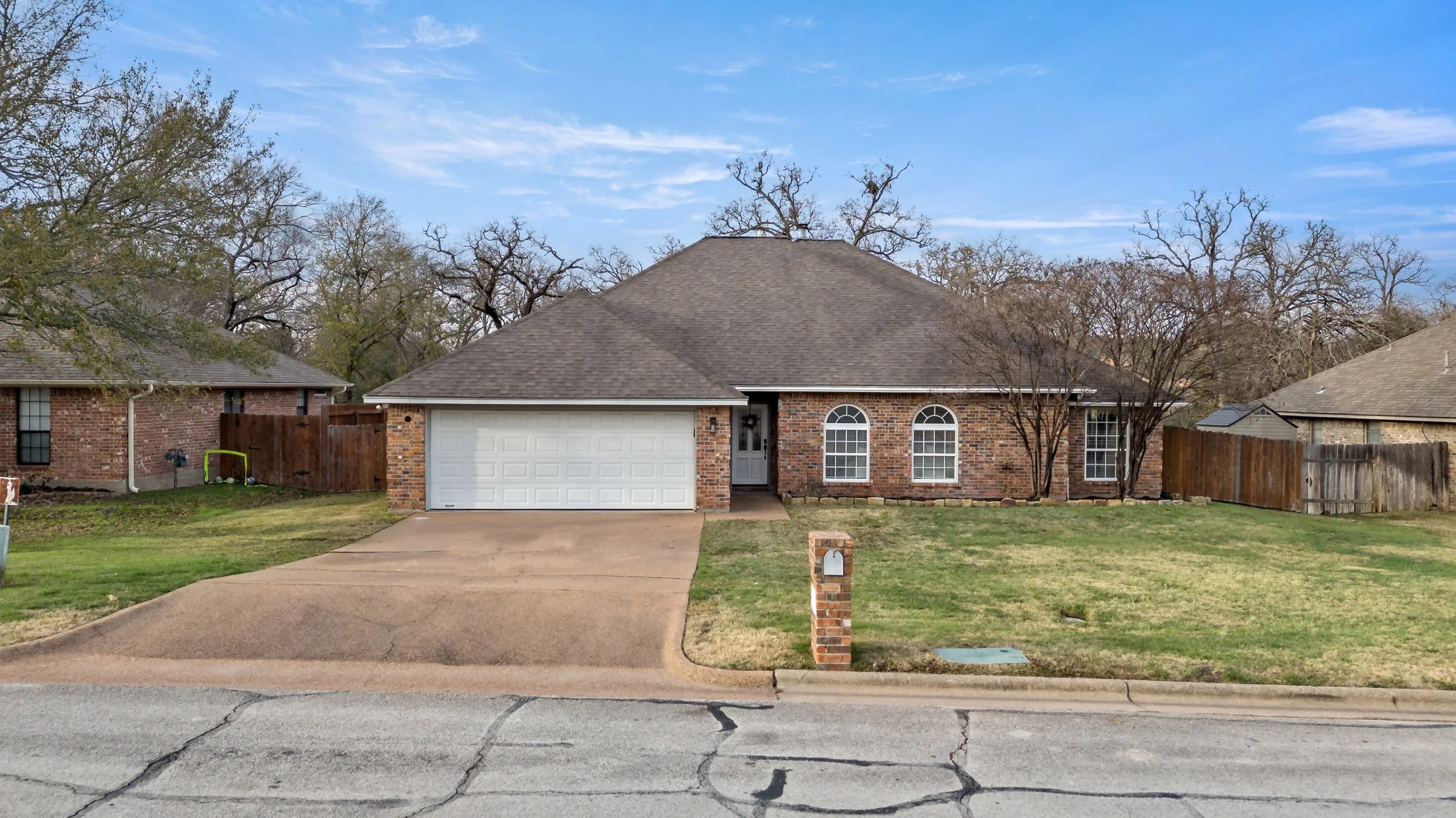 2601 Manchester Drive - ACTIVE