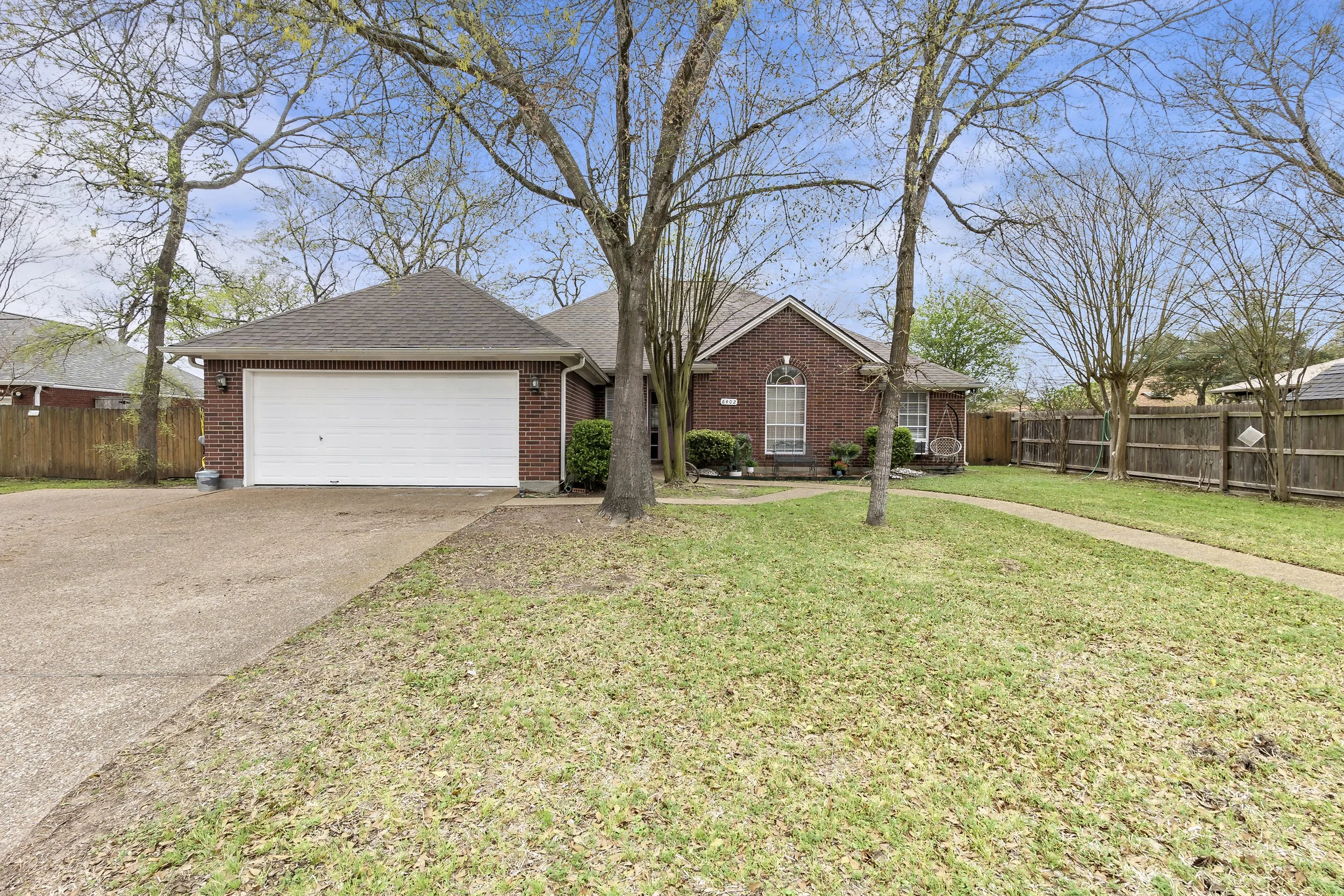 6402 Windwood - PENDING