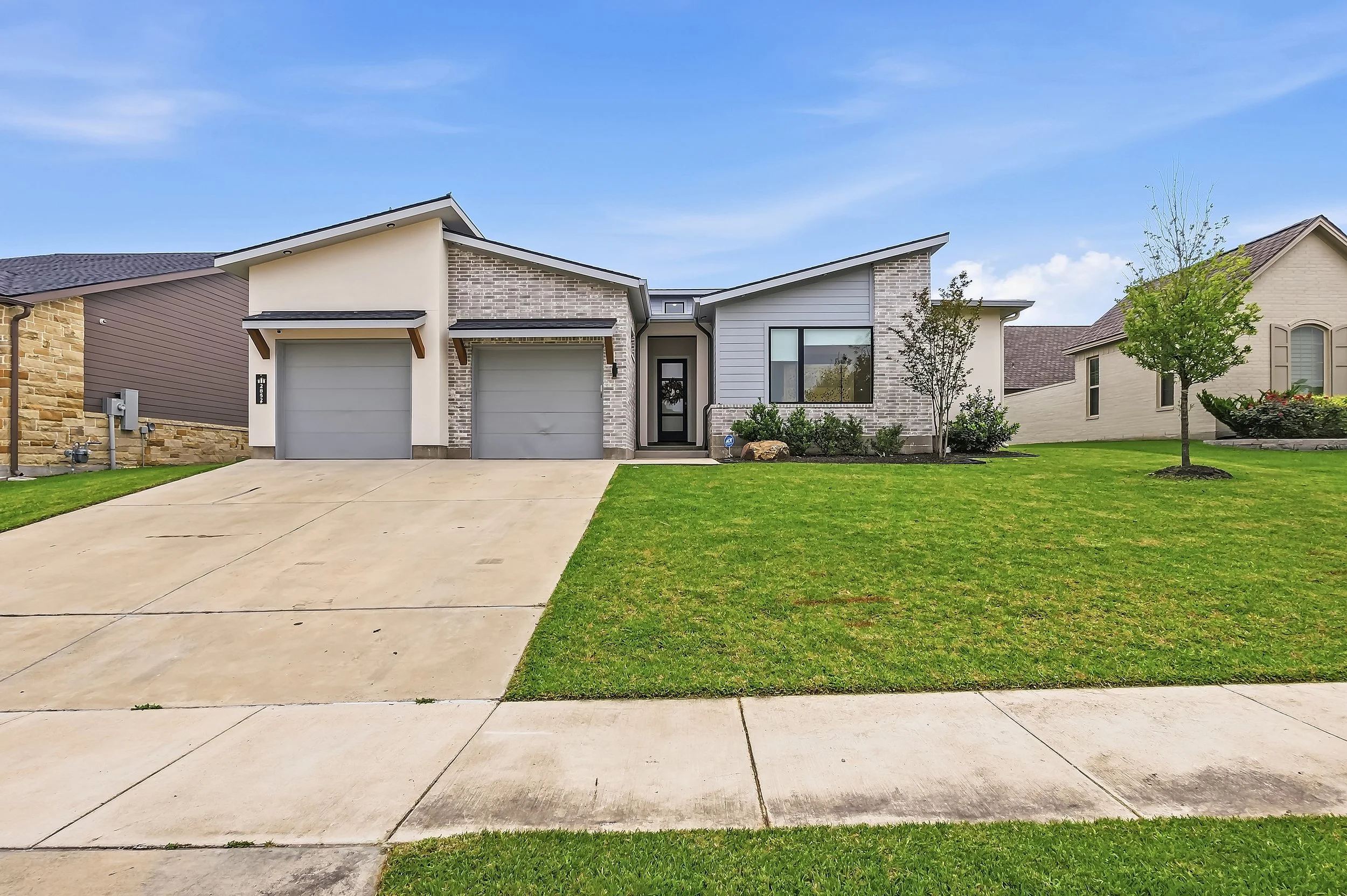 2852 Persimmon Ridge Court - ACTIVE