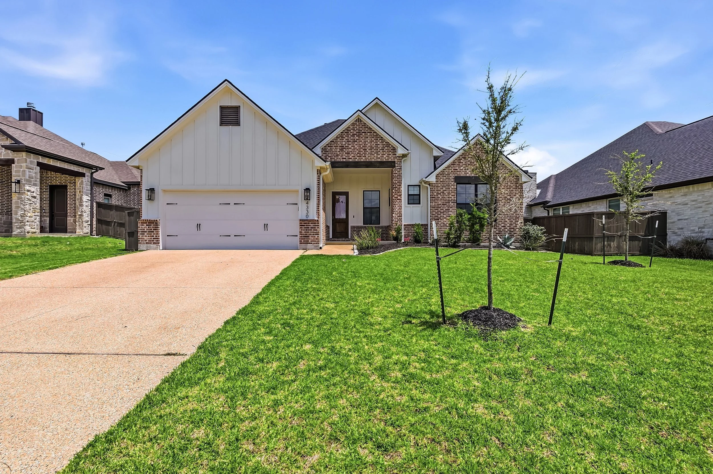 4330 Fox River - ACTIVE