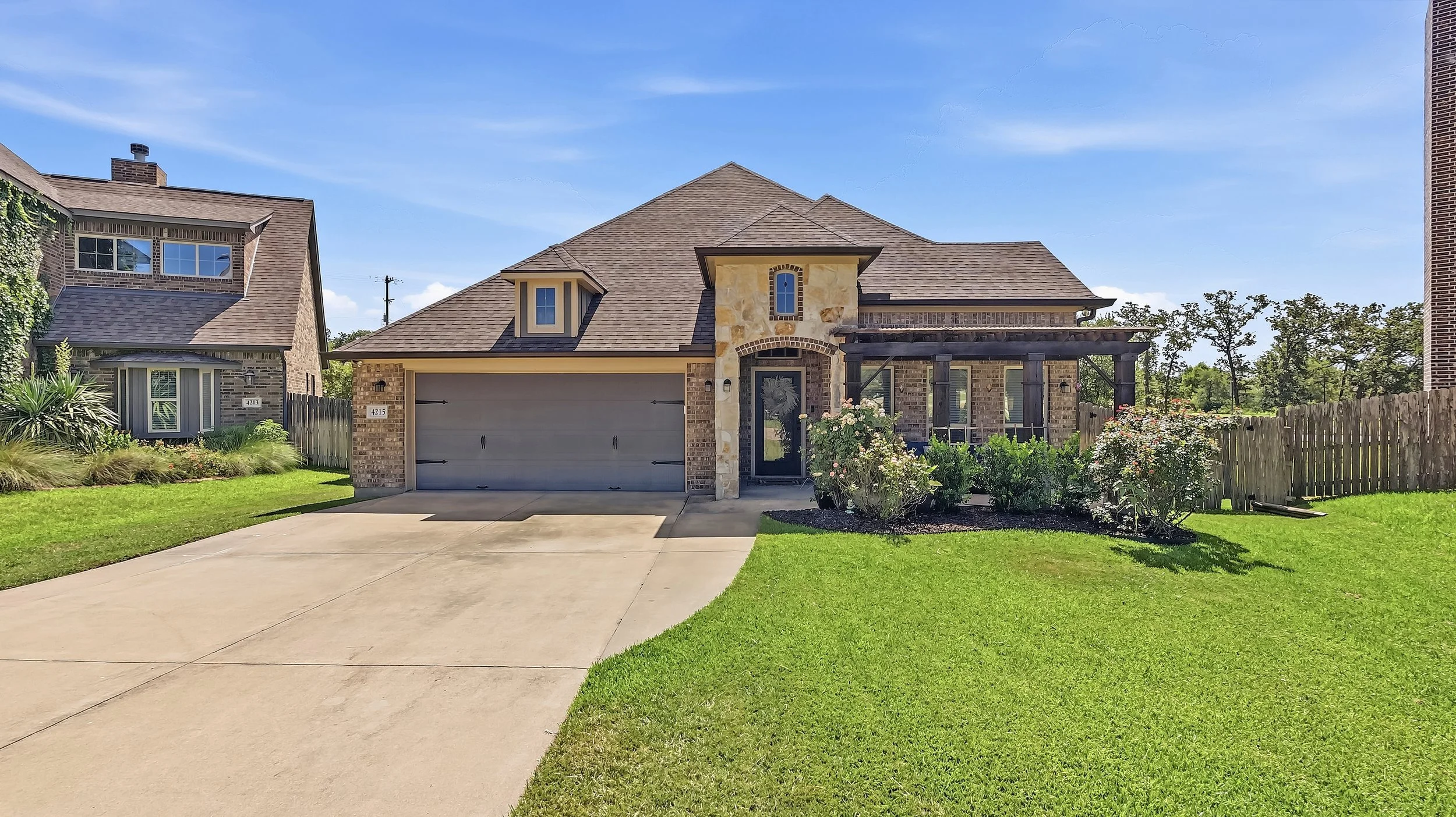 4215 Muncaster Lane - ACTIVE