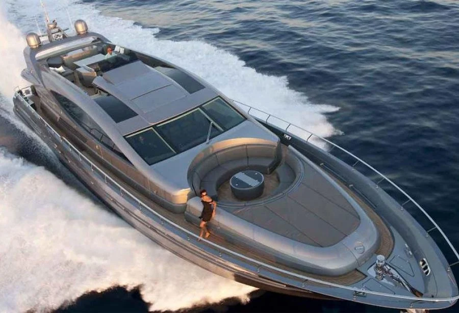 E88 SUPER YACHT