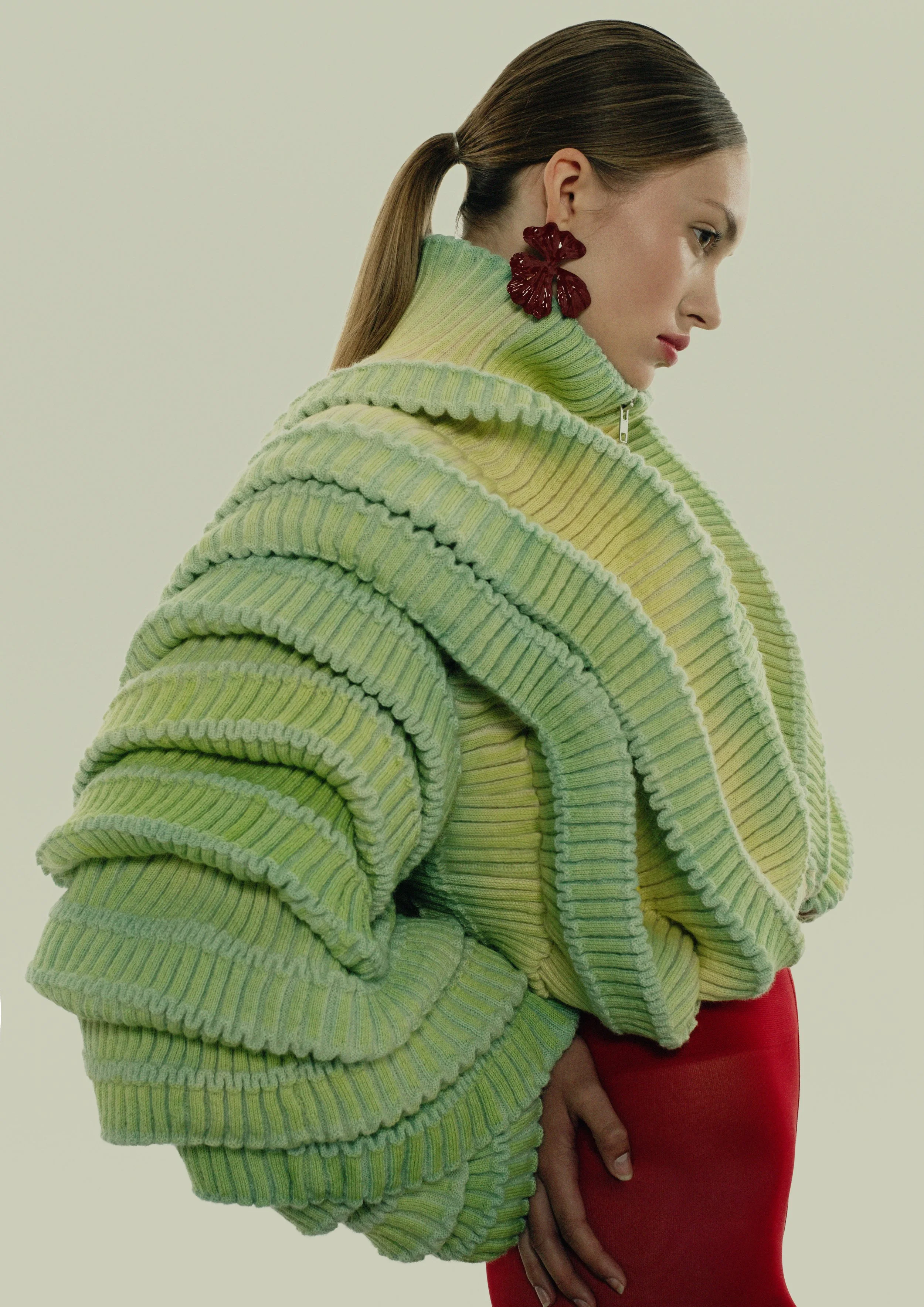 Stinarand - Unravel jacket side - photo Lissa Sadikova LIGHT.jpg