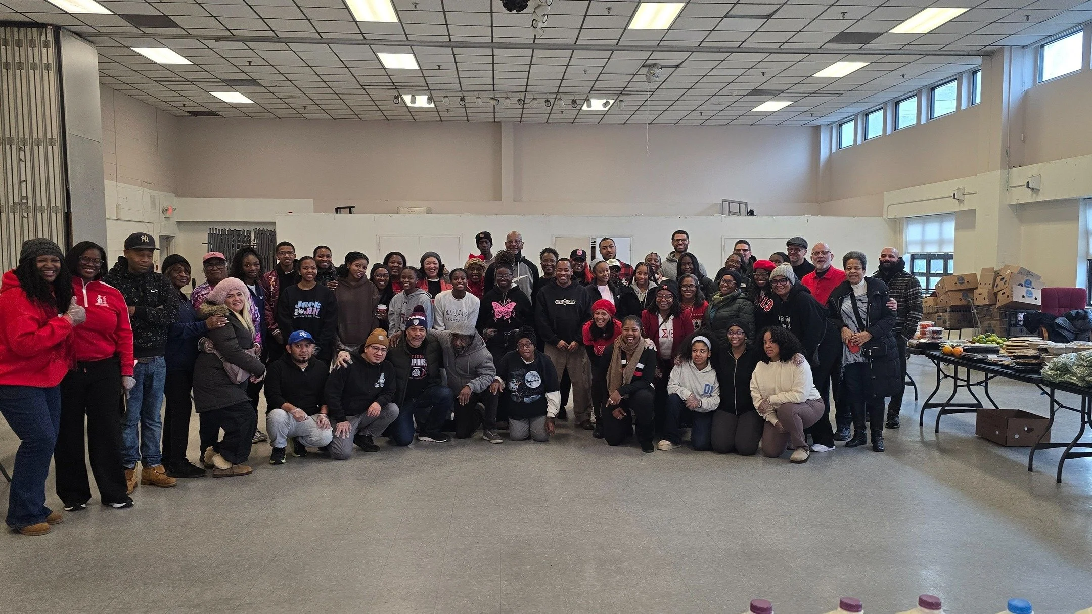 Flash back Friday to this past weekend, the Westchester Alumnae Chapter continued our service tradition in meaningful ways. Sorors showed up in strong numbers, alongside our youth groups, to serve at the Slater Center. From Delta GEMS to Jack and Jil