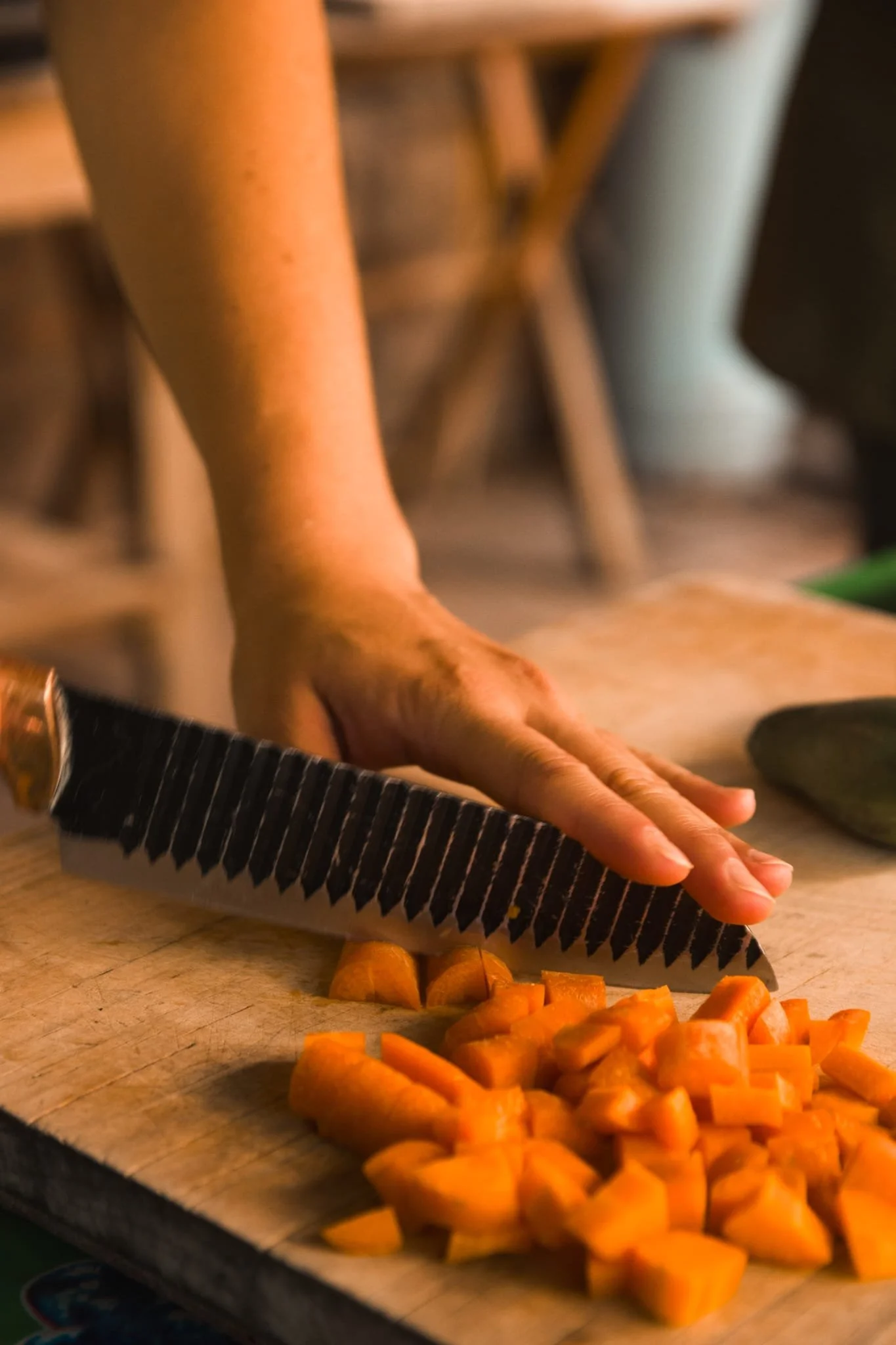 master your chopping skills and enjoy you day cooking with new friends 