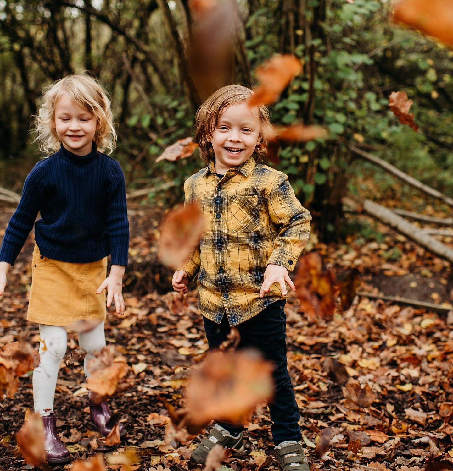 How gorgeous have the colours been this autumn?! I&rsquo;ve loved photographing so many families - both old and new clients. I&rsquo;m still in the thick of editing, but getting there! Did you know I actually do outdoor sessions all year round? I&rsq