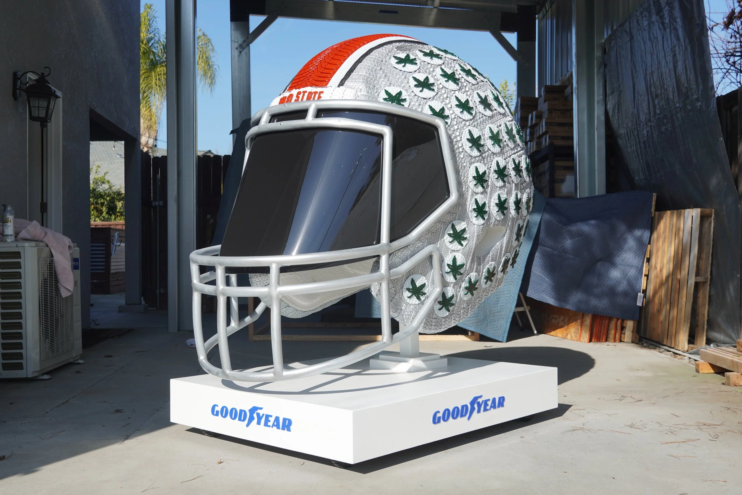 Blake McFarland, BM sculptures, Tire art, tire sculptures