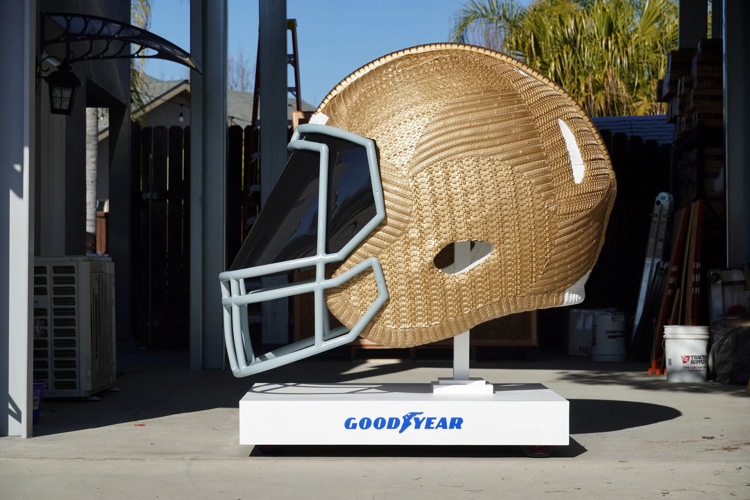 Blake McFarland, BM sculptures, Tire art, tire sculptures