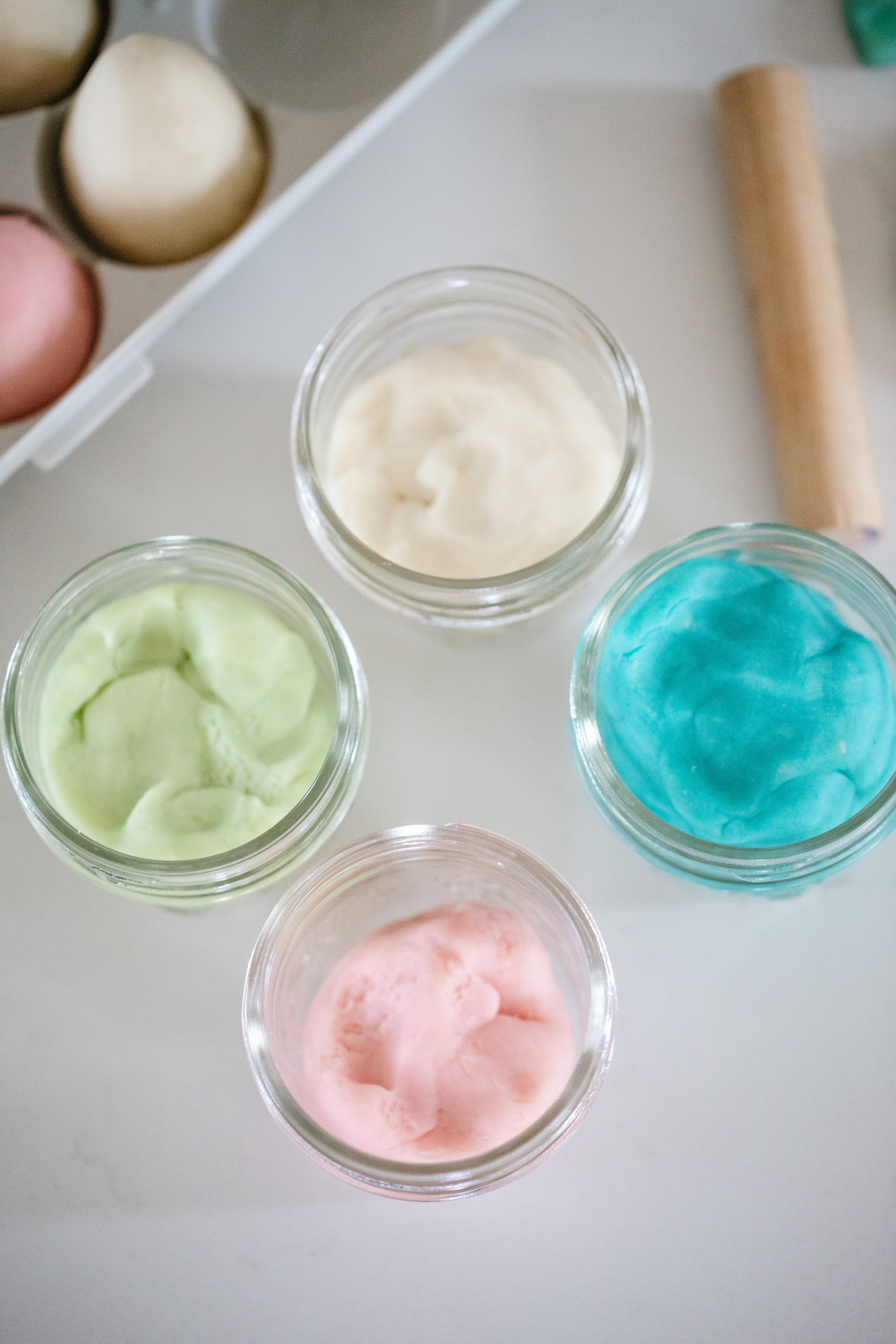 How to Make Non-Toxic HomeMade Play-dough 