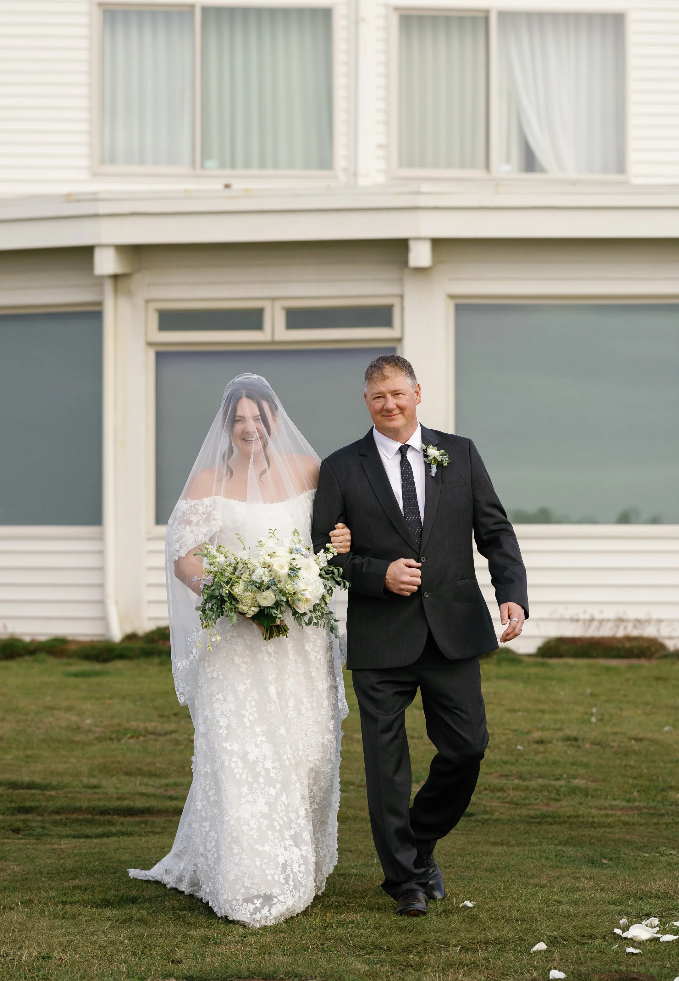Oregon_Coast_Wedding_Megan_VanDoran_Photography-173.jpg