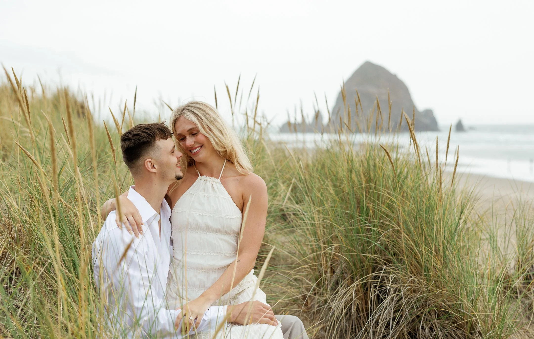Megan_VanDoran_Photography_Cannon Beach_Oregon_Coast_Engagement-35.jpg