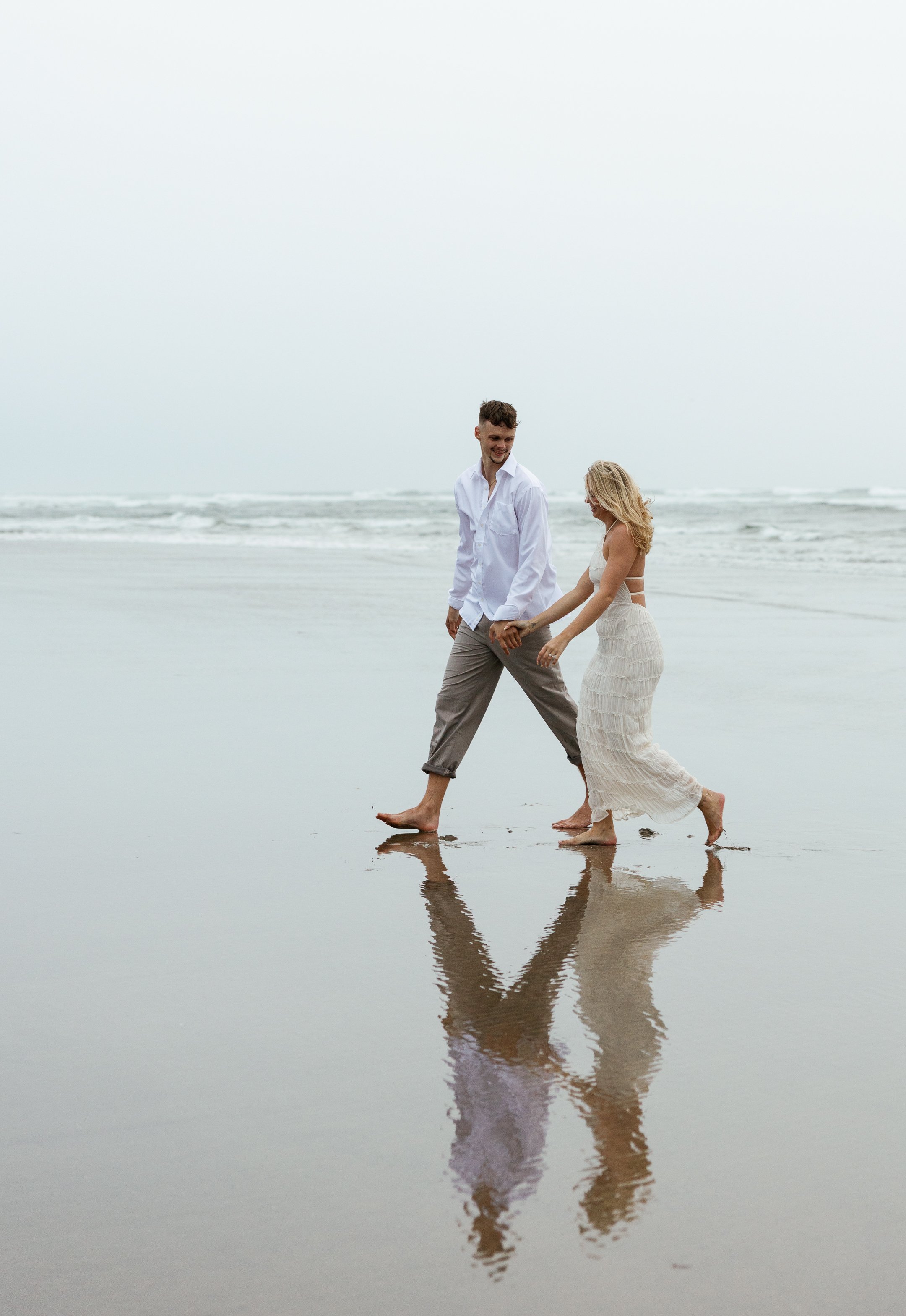 Megan_VanDoran_Photography_Cannon Beach_Oregon_Coast_Engagement-116.jpg