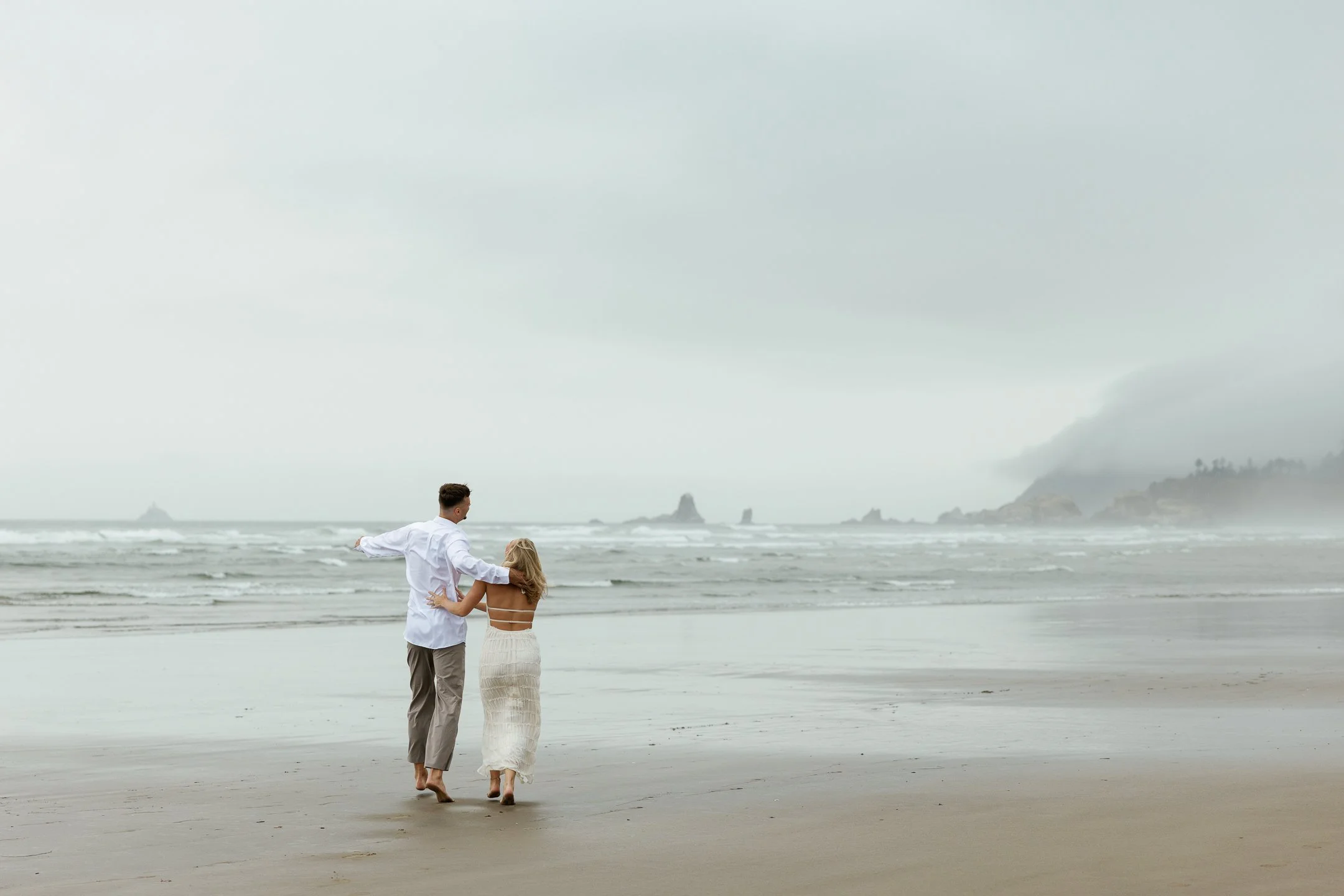 Megan_VanDoran_Photography_Cannon Beach_Oregon_Coast_Engagement-81.jpg