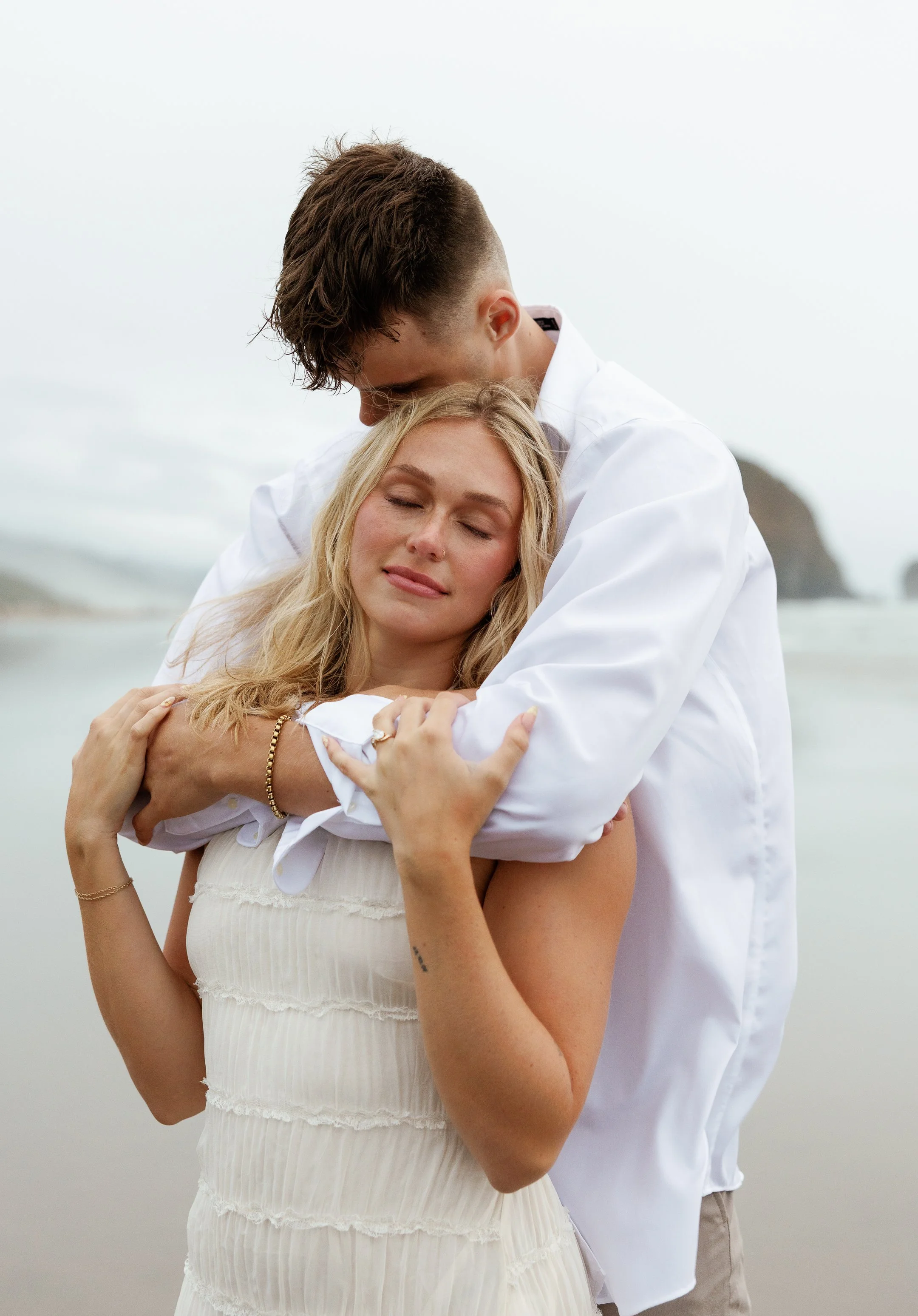 Megan_VanDoran_Photography_Cannon Beach_Oregon_Coast_Engagement-129.jpg
