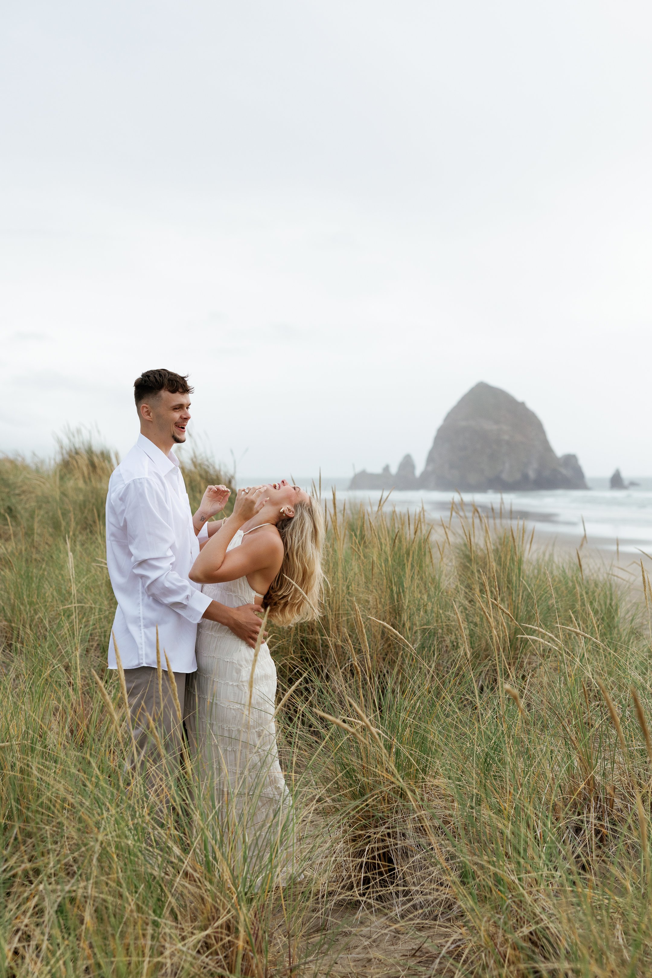 Megan_VanDoran_Photography_Cannon Beach_Oregon_Coast_Engagement-57.jpg
