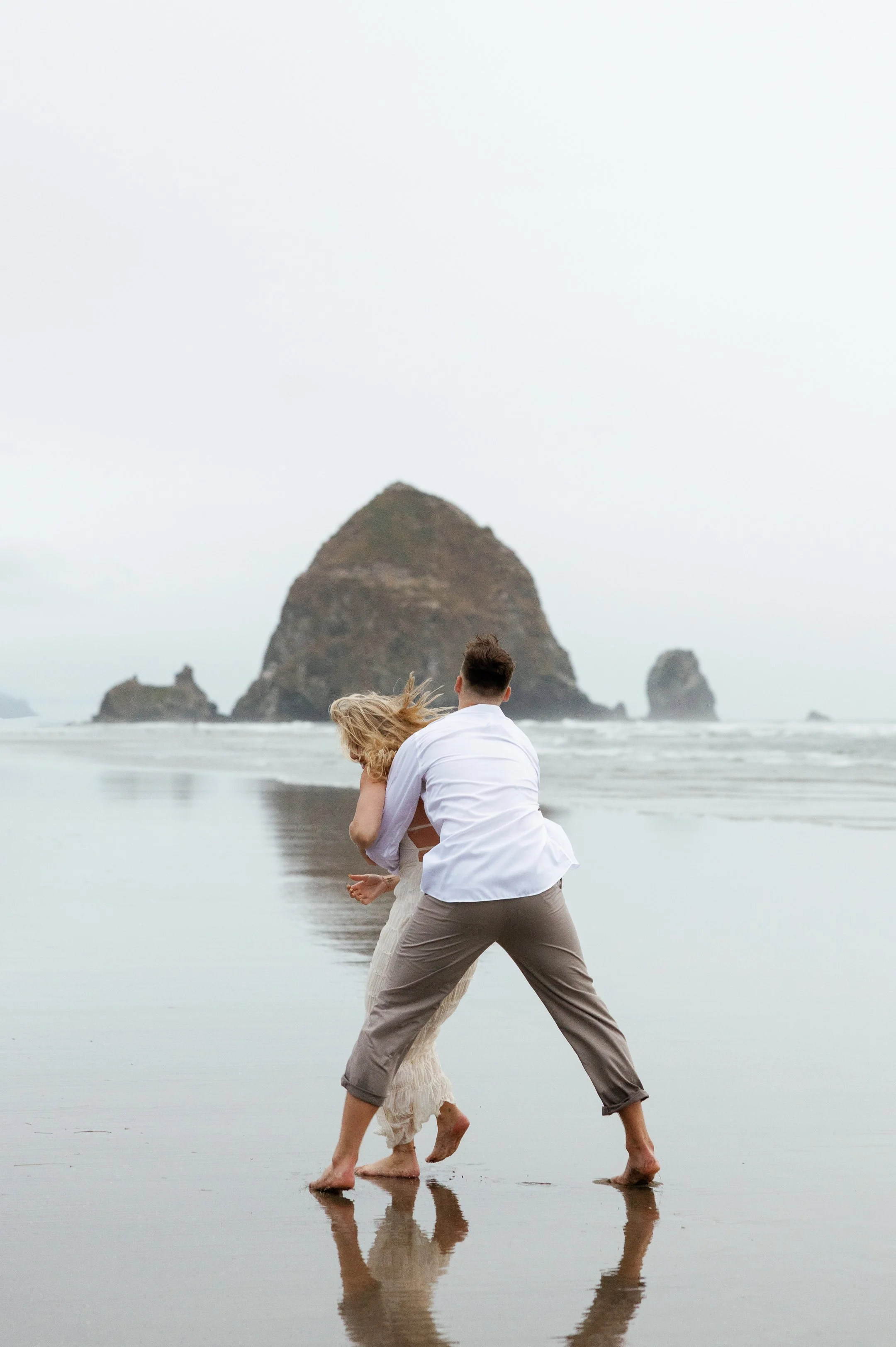 Megan_VanDoran_Photography_Cannon Beach_Oregon_Coast_Engagement-138.jpg