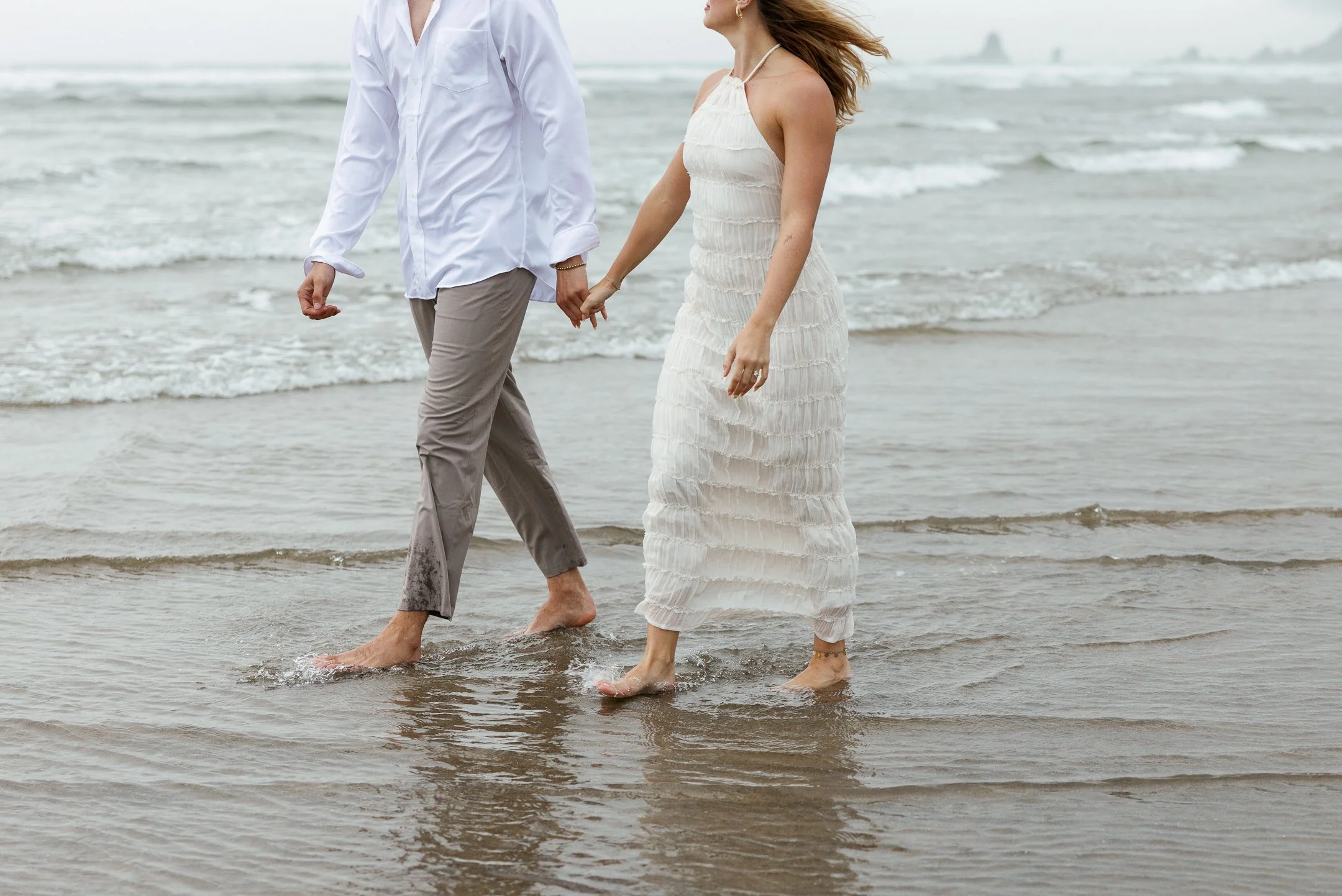 Megan_VanDoran_Photography_Cannon Beach_Oregon_Coast_Engagement-97.jpg