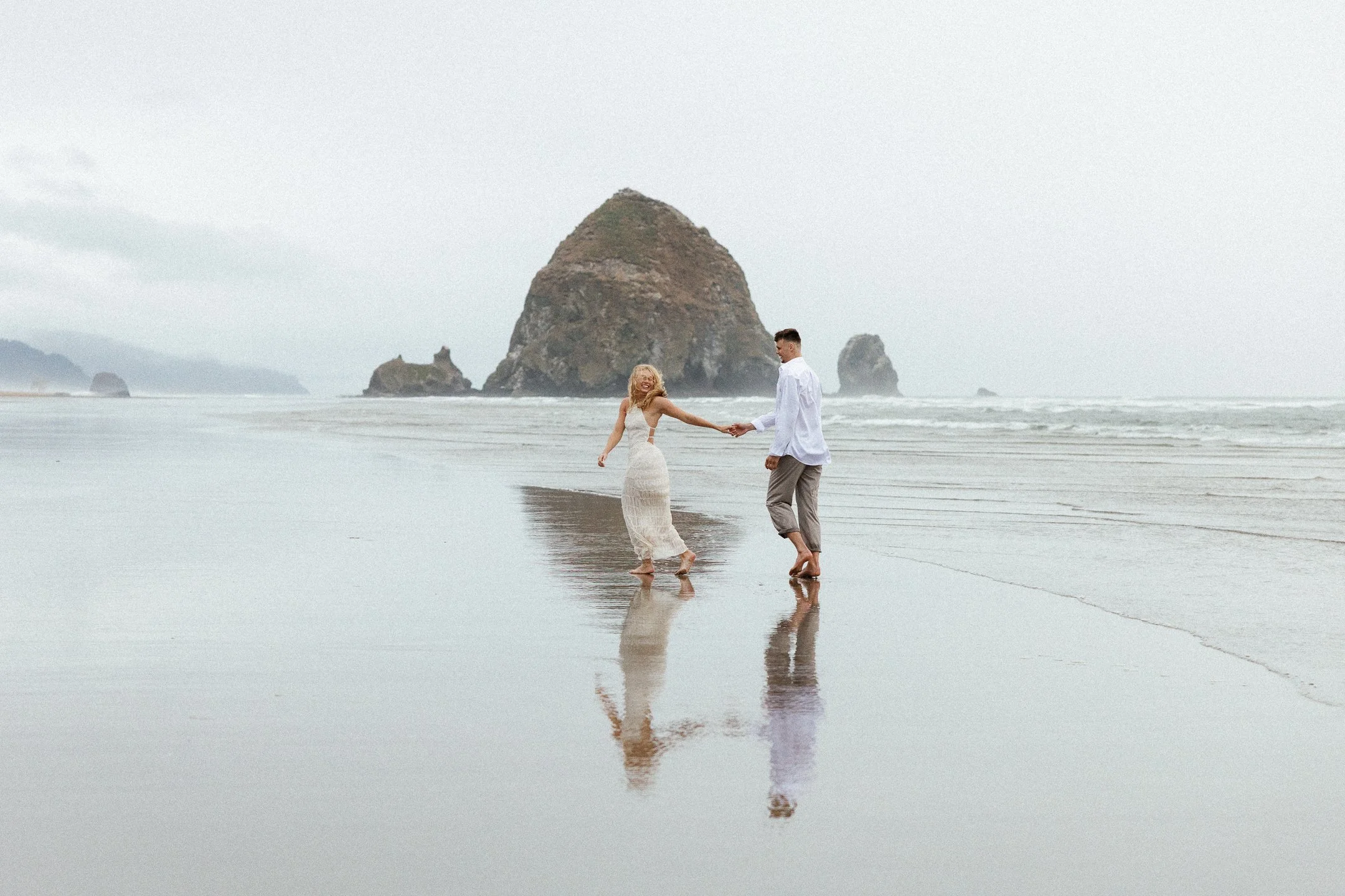 Megan_VanDoran_Photography_Cannon Beach_Oregon_Coast_Engagement-137.jpg