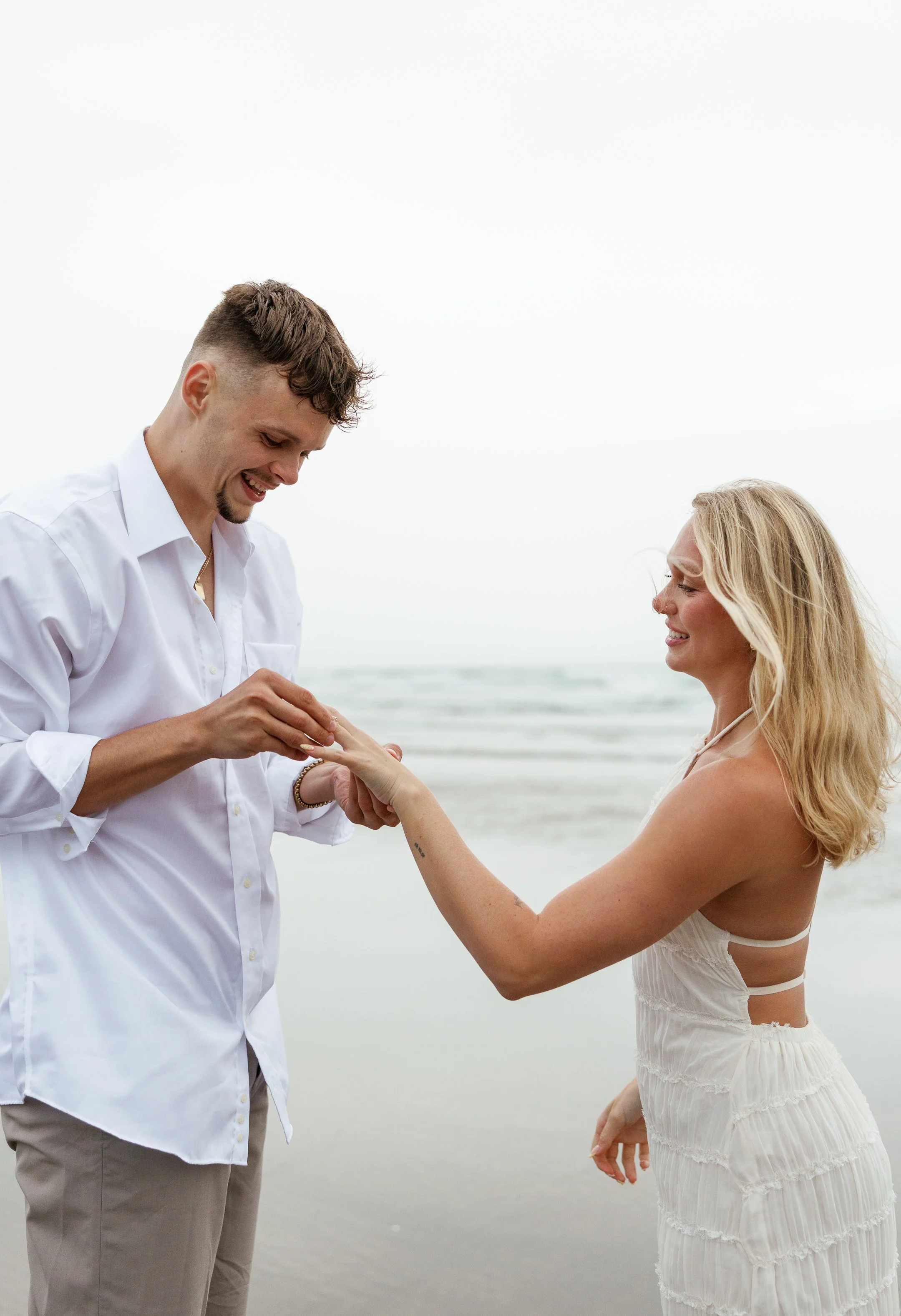 Megan_VanDoran_Photography_Cannon Beach_Oregon_Coast_Engagement-163.jpg