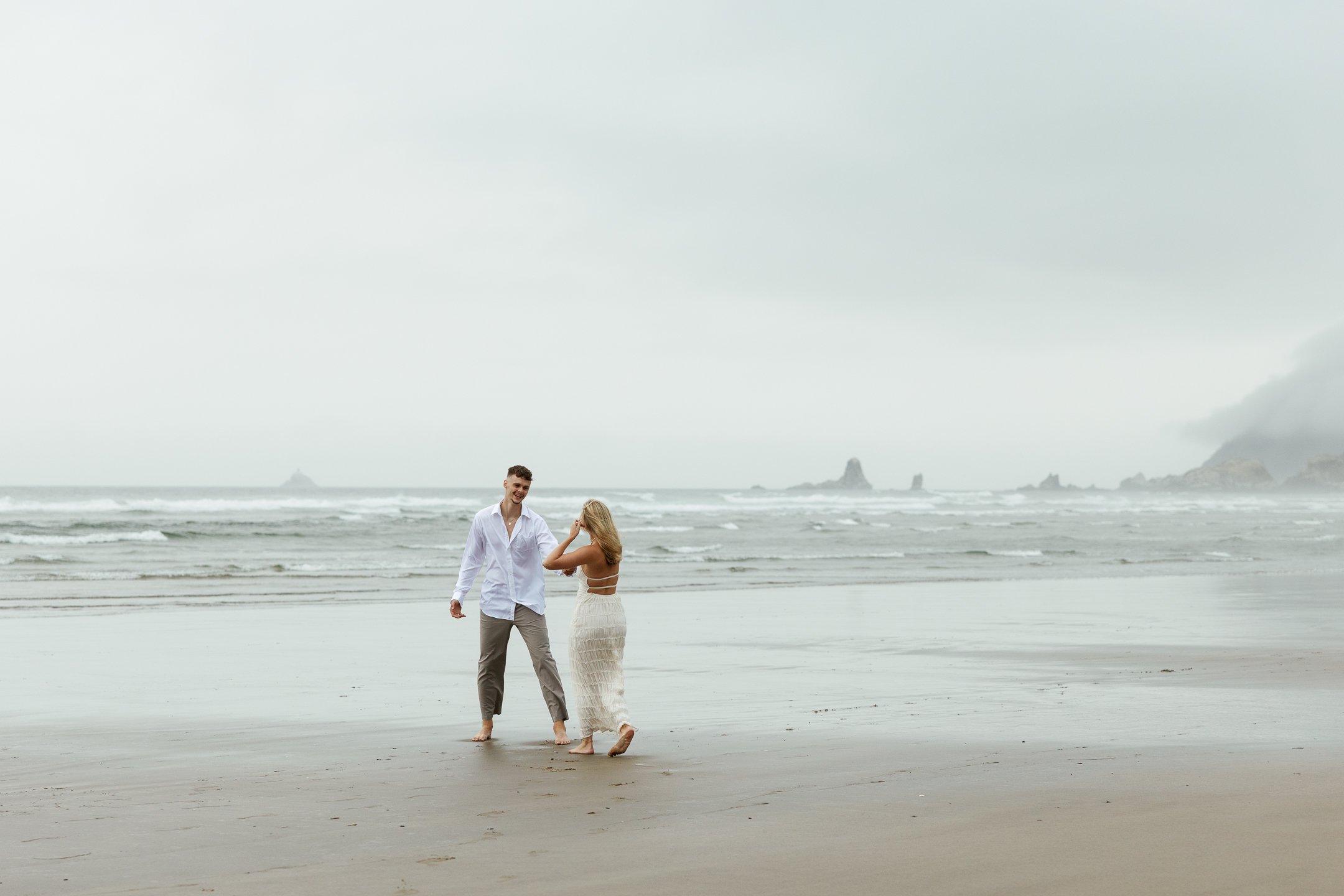 Megan_VanDoran_Photography_Cannon Beach_Oregon_Coast_Engagement-82.jpg