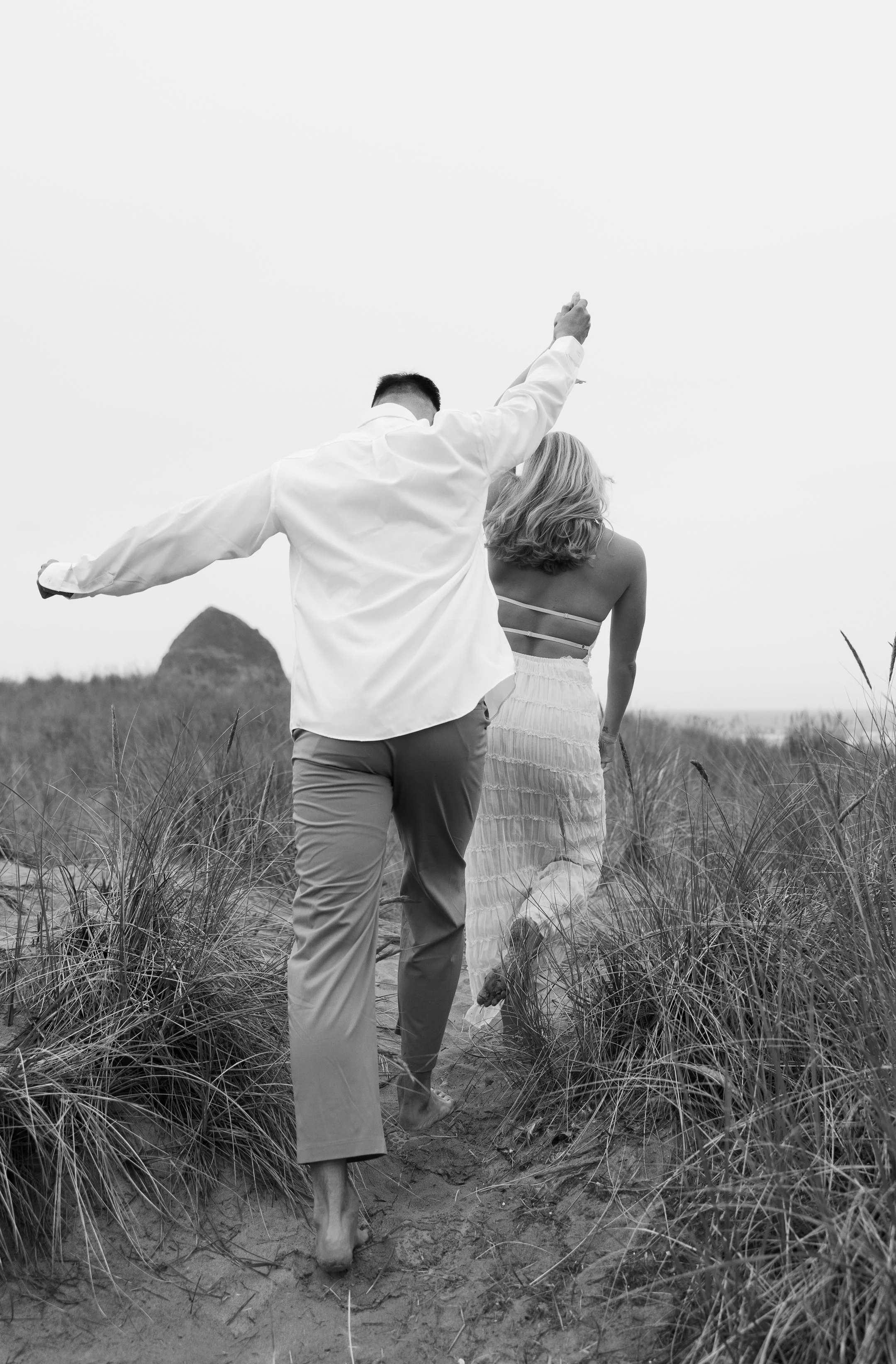 Megan_VanDoran_Photography_Cannon Beach_Oregon_Coast_Engagement-2.jpg