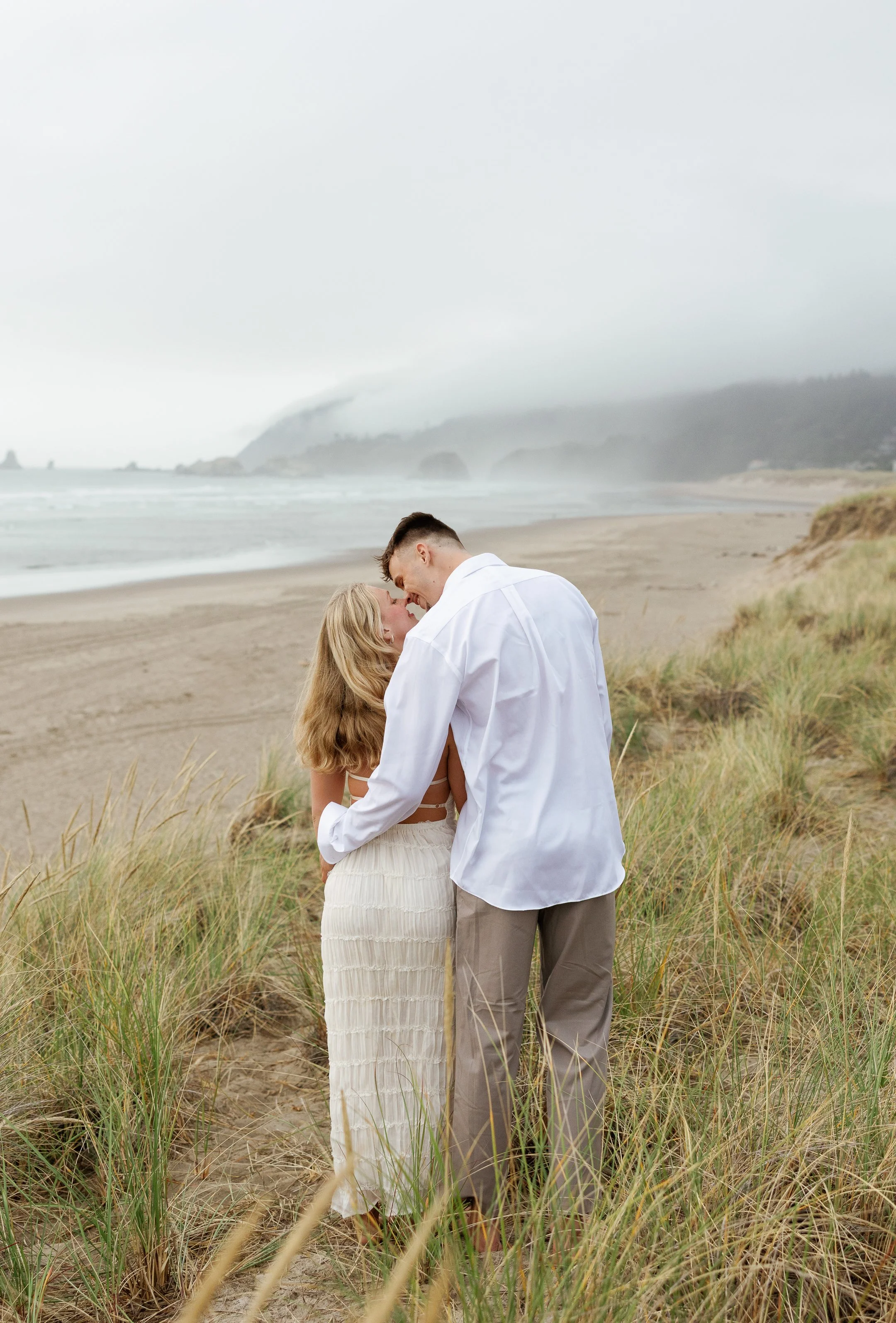 Megan_VanDoran_Photography_Cannon Beach_Oregon_Coast_Engagement-61.jpg
