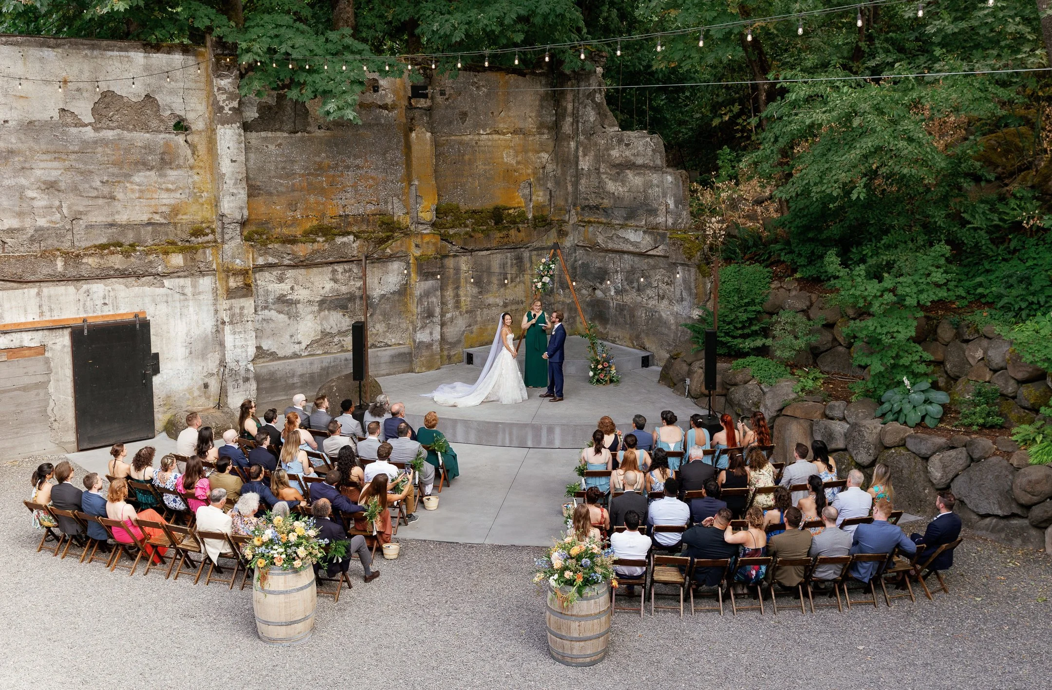 The_Ruins_Hood_River_Oregon_Wedding_Megan_VanDoran_Photography-159.jpg