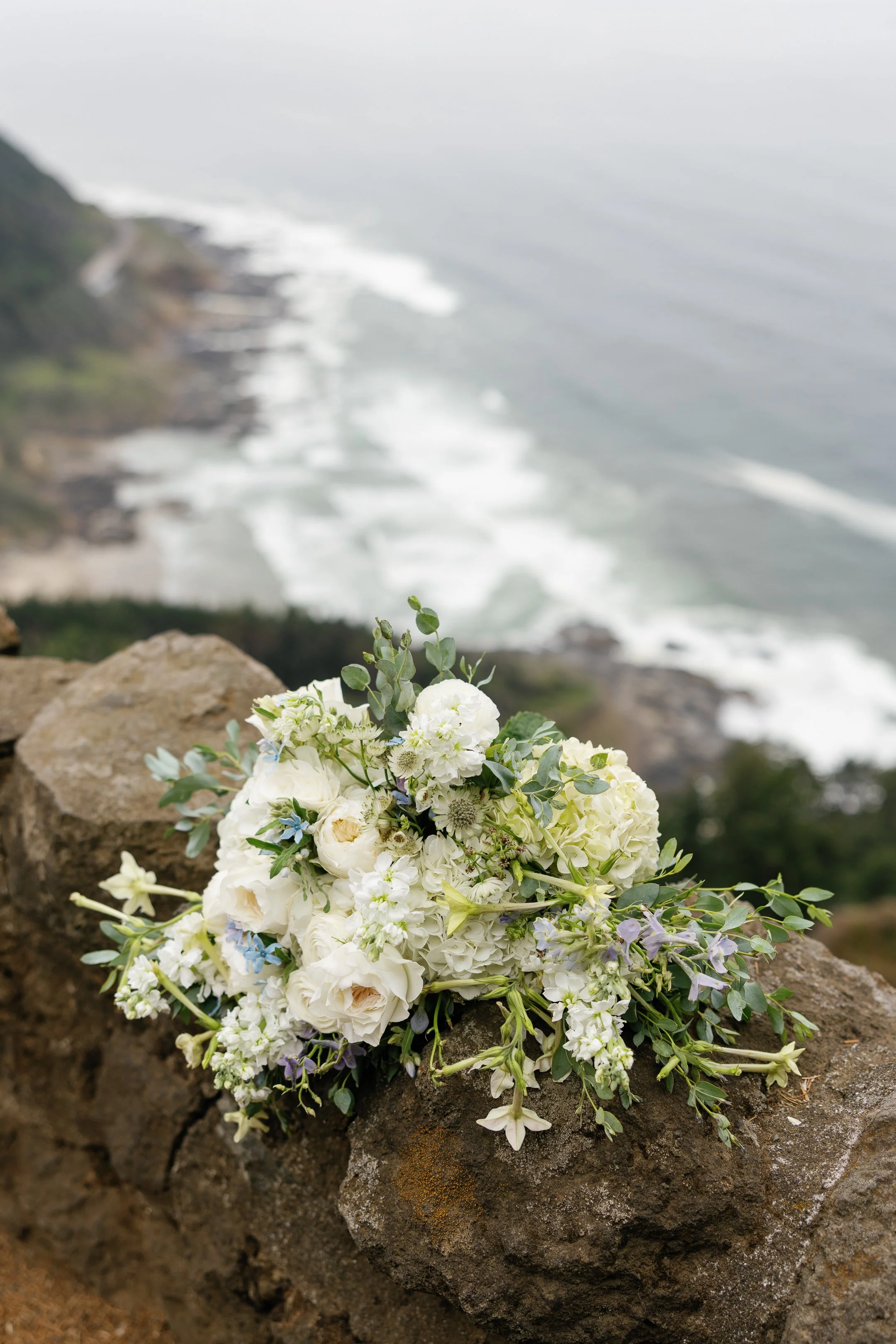 Oregon_Coast_Wedding_Megan_VanDoran_Photography-56.jpg