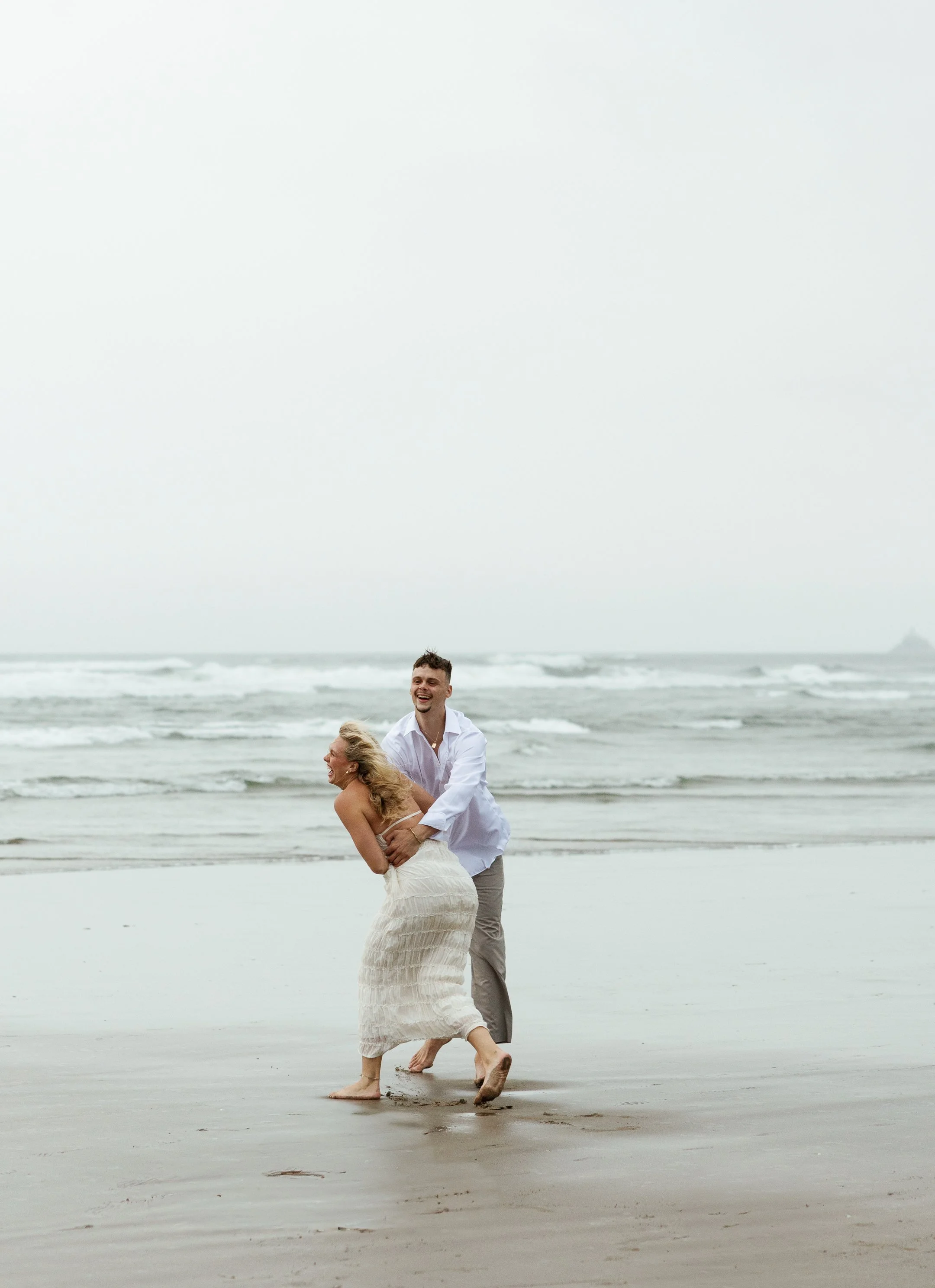 Megan_VanDoran_Photography_Cannon Beach_Oregon_Coast_Engagement-85.jpg