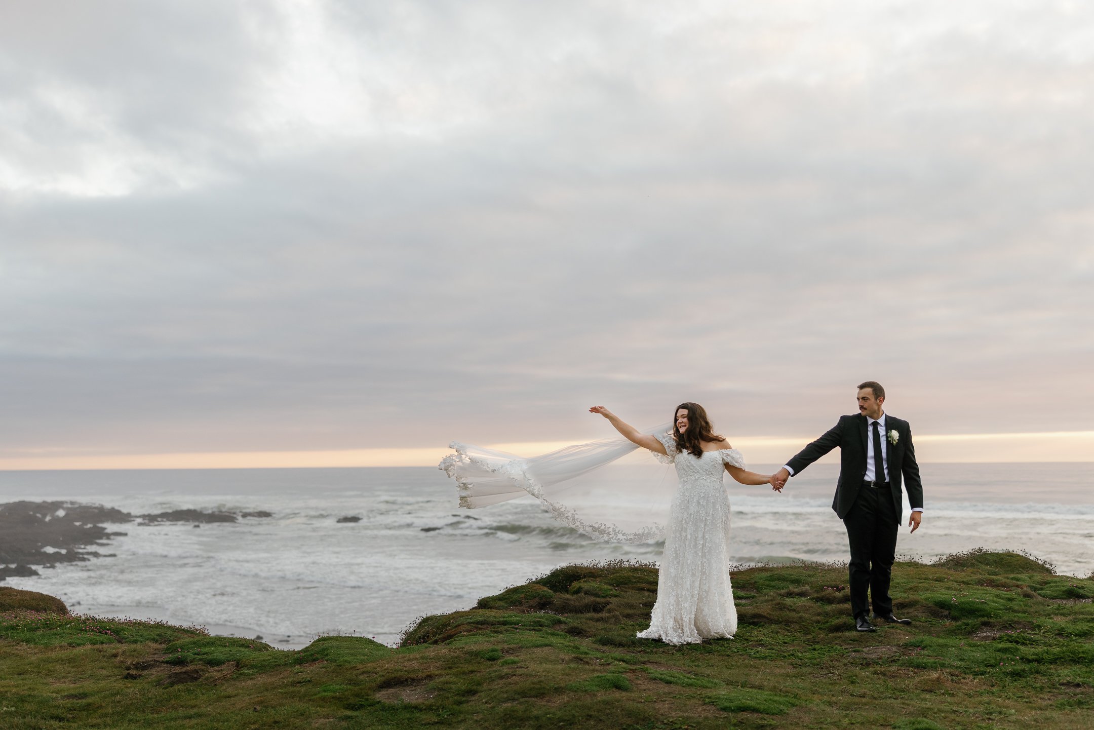 Oregon_Coast_Wedding_Megan_VanDoran_Photography-229.jpg