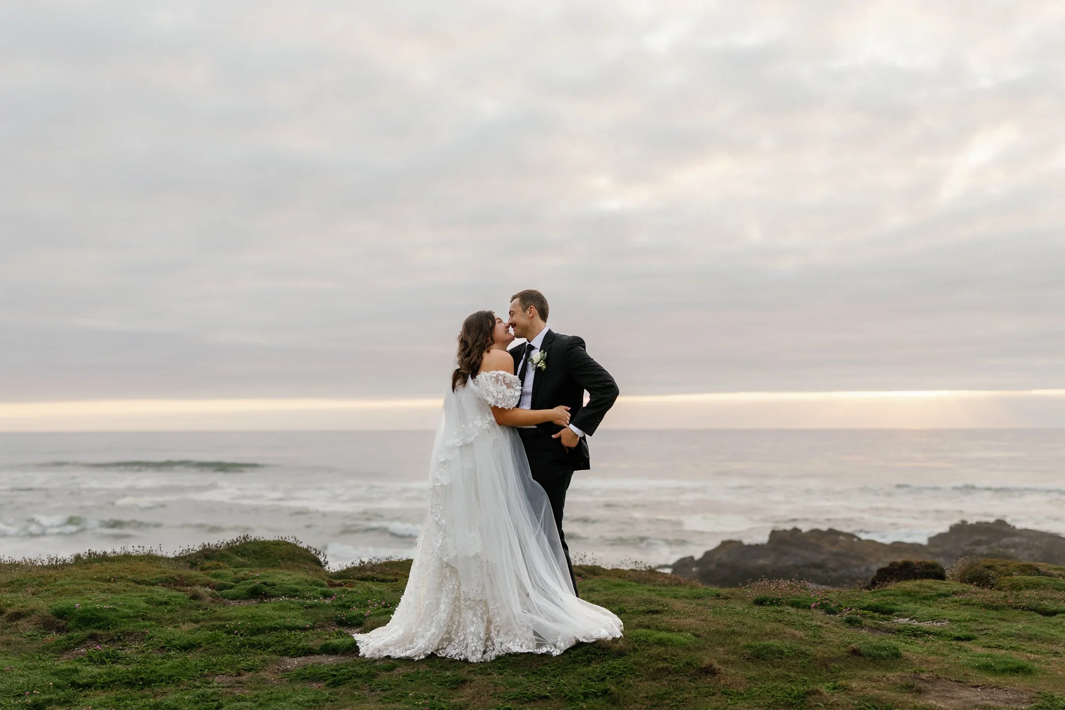 Oregon_Coast_Wedding_Megan_VanDoran_Photography-231.jpg