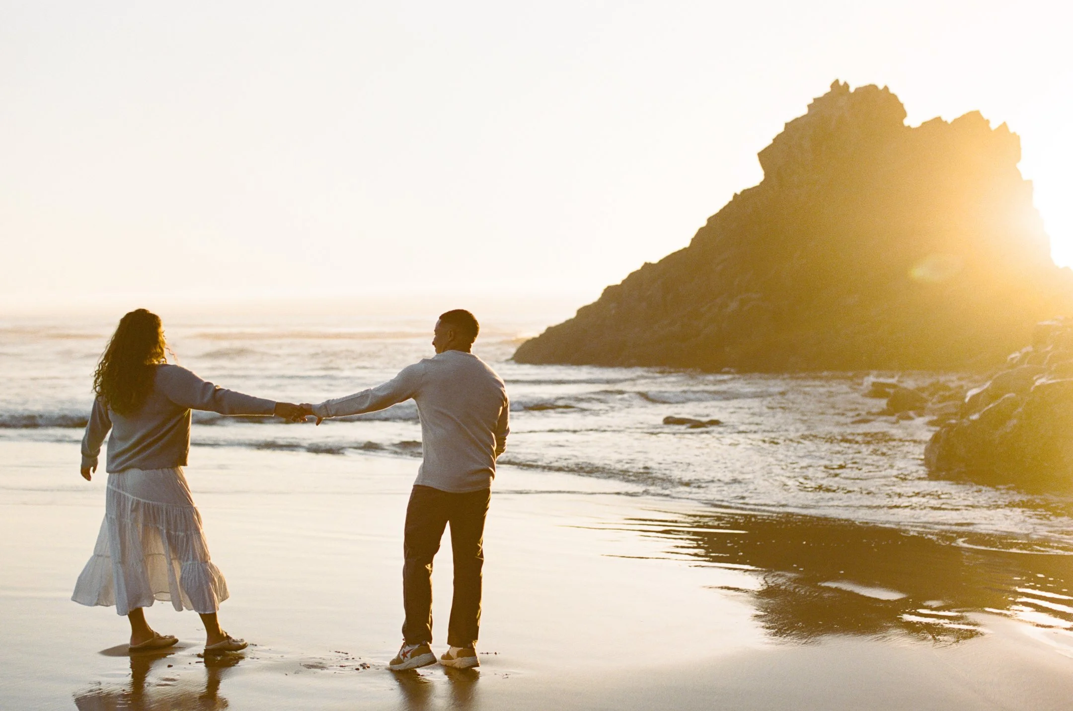 Ecola-State-Park-Engagement-Film-14.jpg