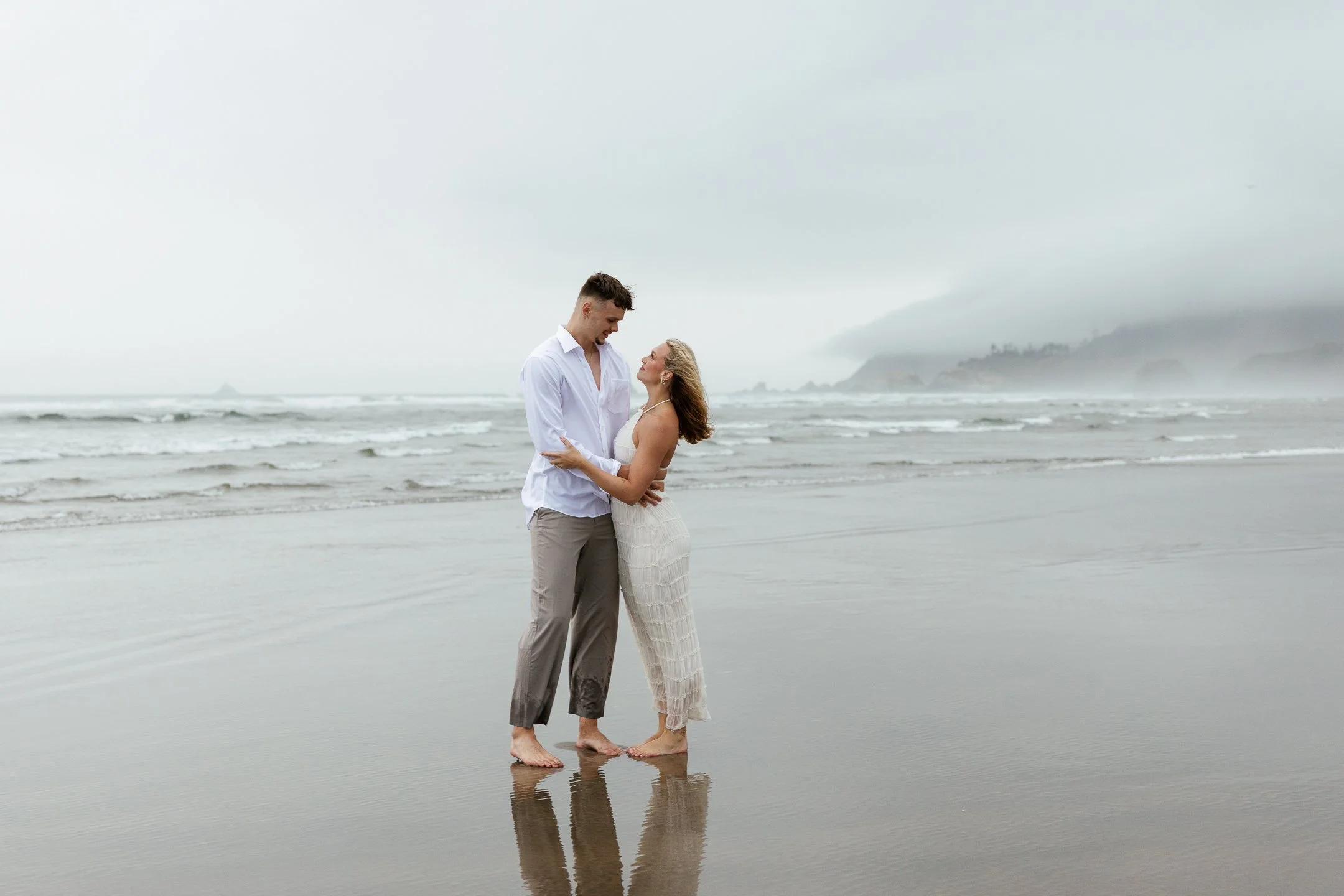 Megan_VanDoran_Photography_Cannon Beach_Oregon_Coast_Engagement-105.jpg
