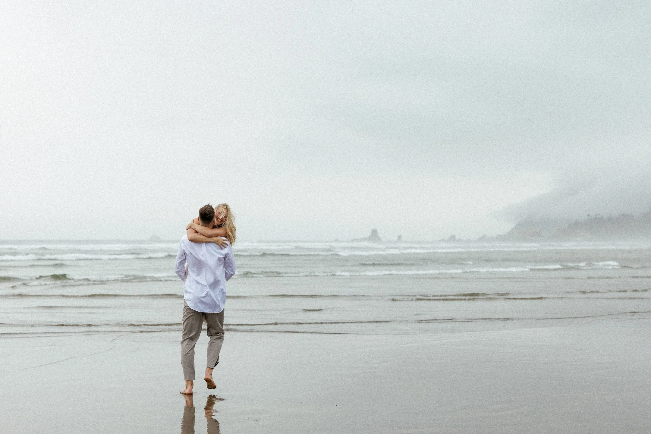 Megan_VanDoran_Photography_Cannon Beach_Oregon_Coast_Engagement-95.jpg