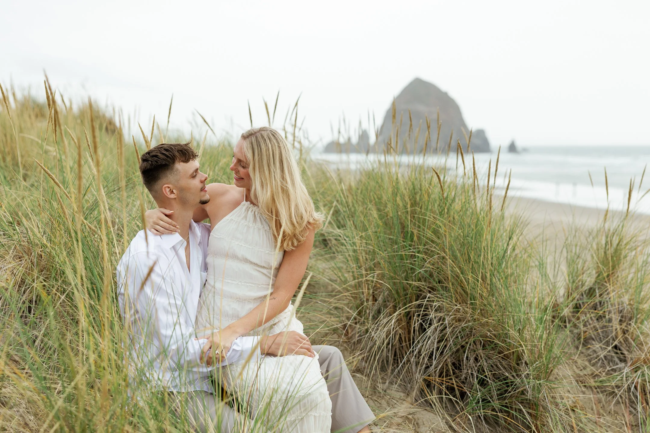 Megan_VanDoran_Photography_Cannon Beach_Oregon_Coast_Engagement-34.jpg