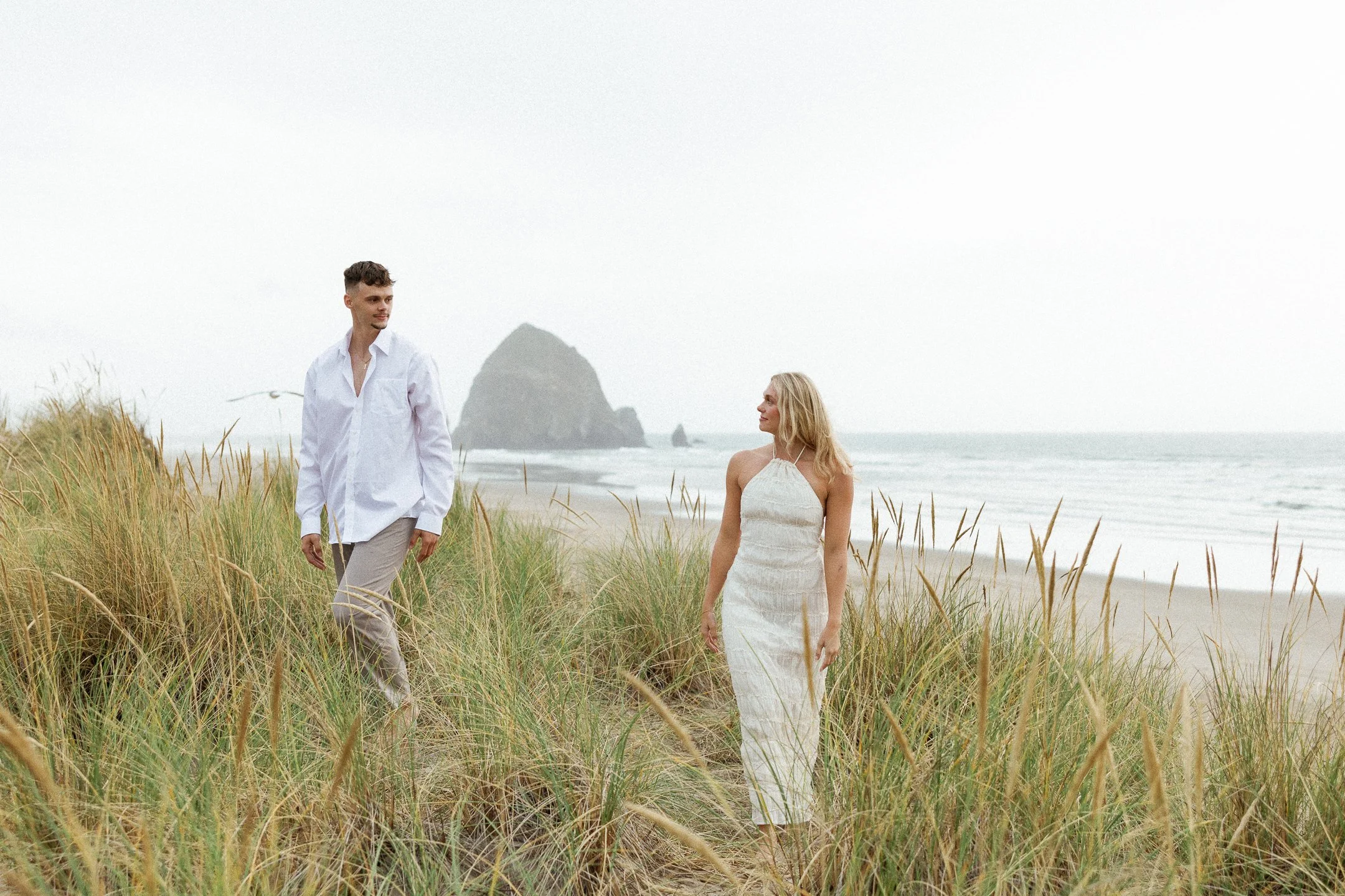 Megan_VanDoran_Photography_Cannon Beach_Oregon_Coast_Engagement-51.jpg