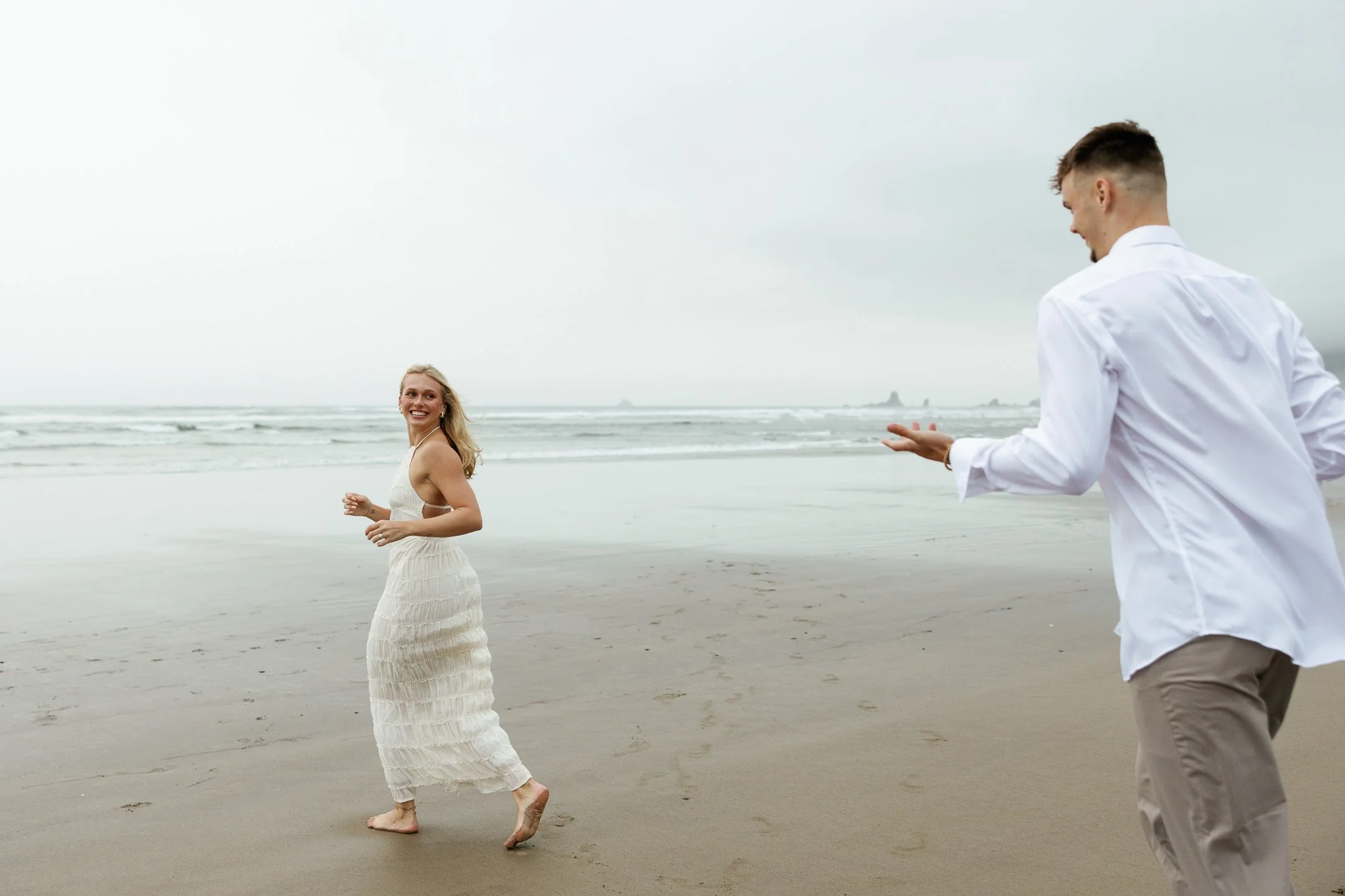 Megan_VanDoran_Photography_Cannon Beach_Oregon_Coast_Engagement-83.jpg