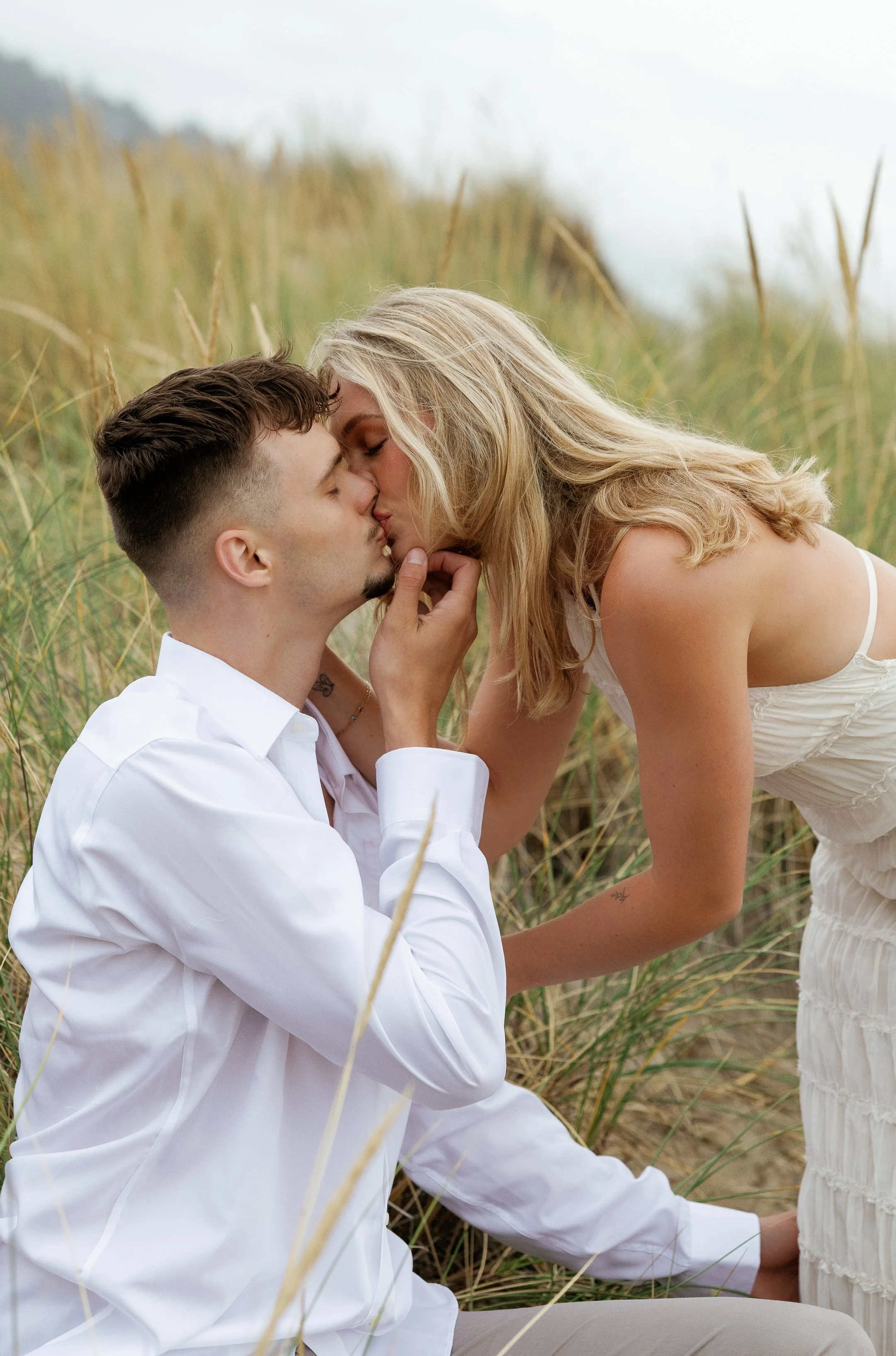 Megan_VanDoran_Photography_Cannon Beach_Oregon_Coast_Engagement-23.jpg
