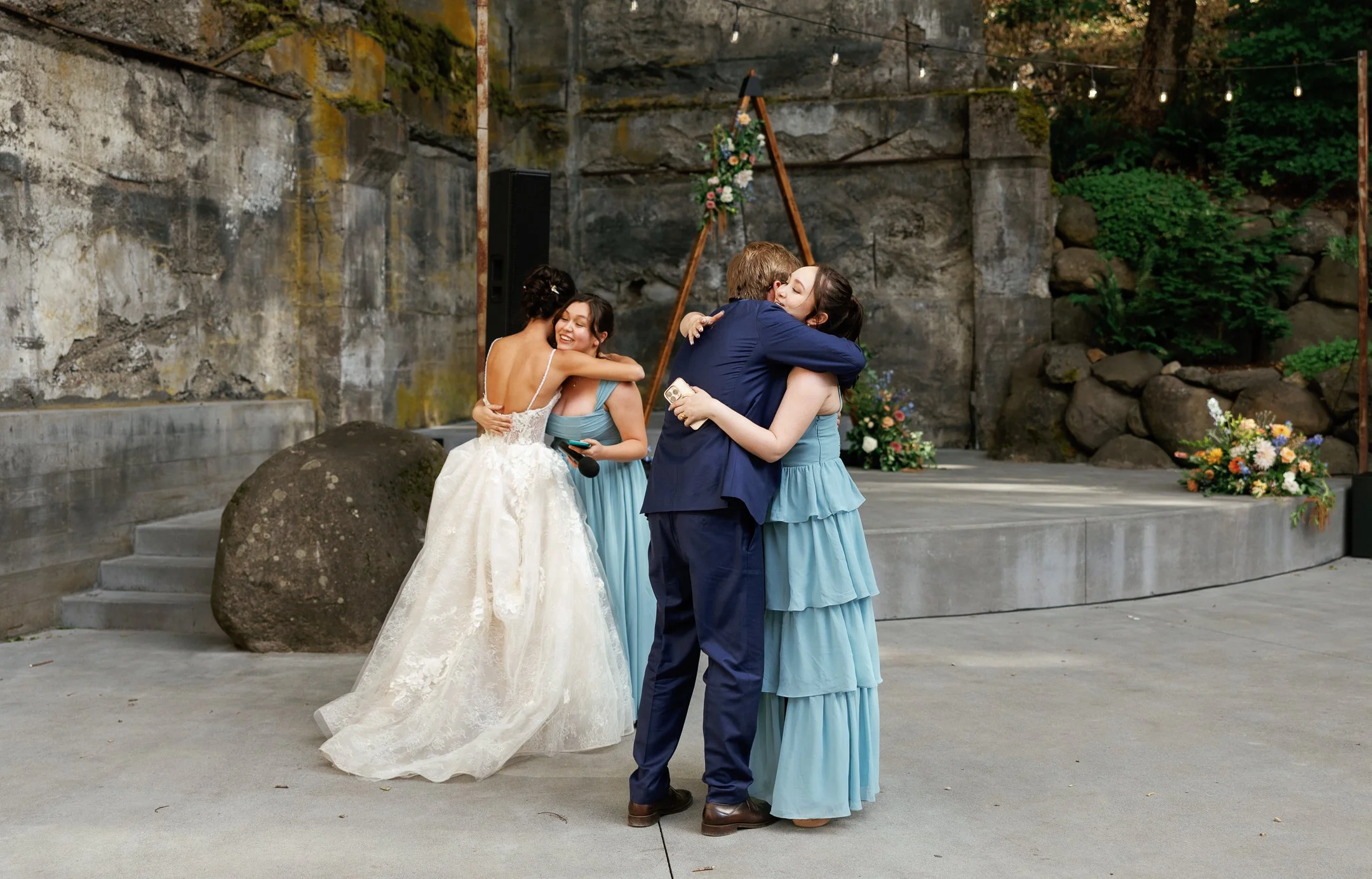 The_Ruins_Hood_River_Oregon_Wedding_Megan_VanDoran_Photography-282.jpg