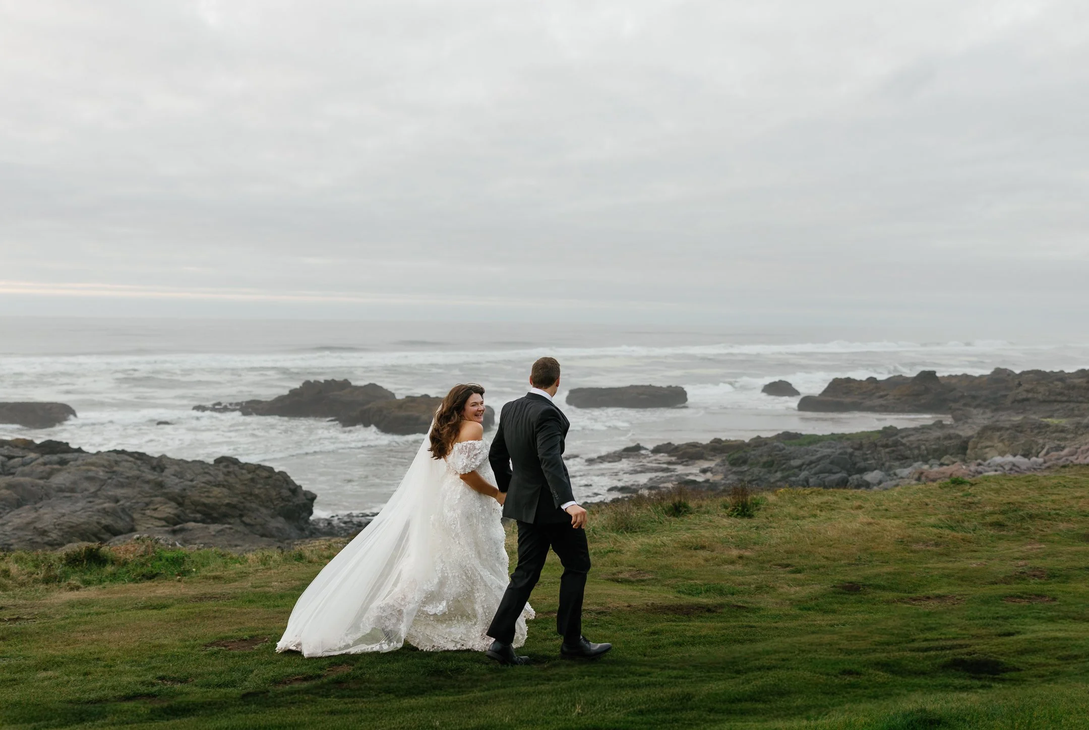 Oregon_Coast_Wedding_Megan_VanDoran_Photography-240.jpg