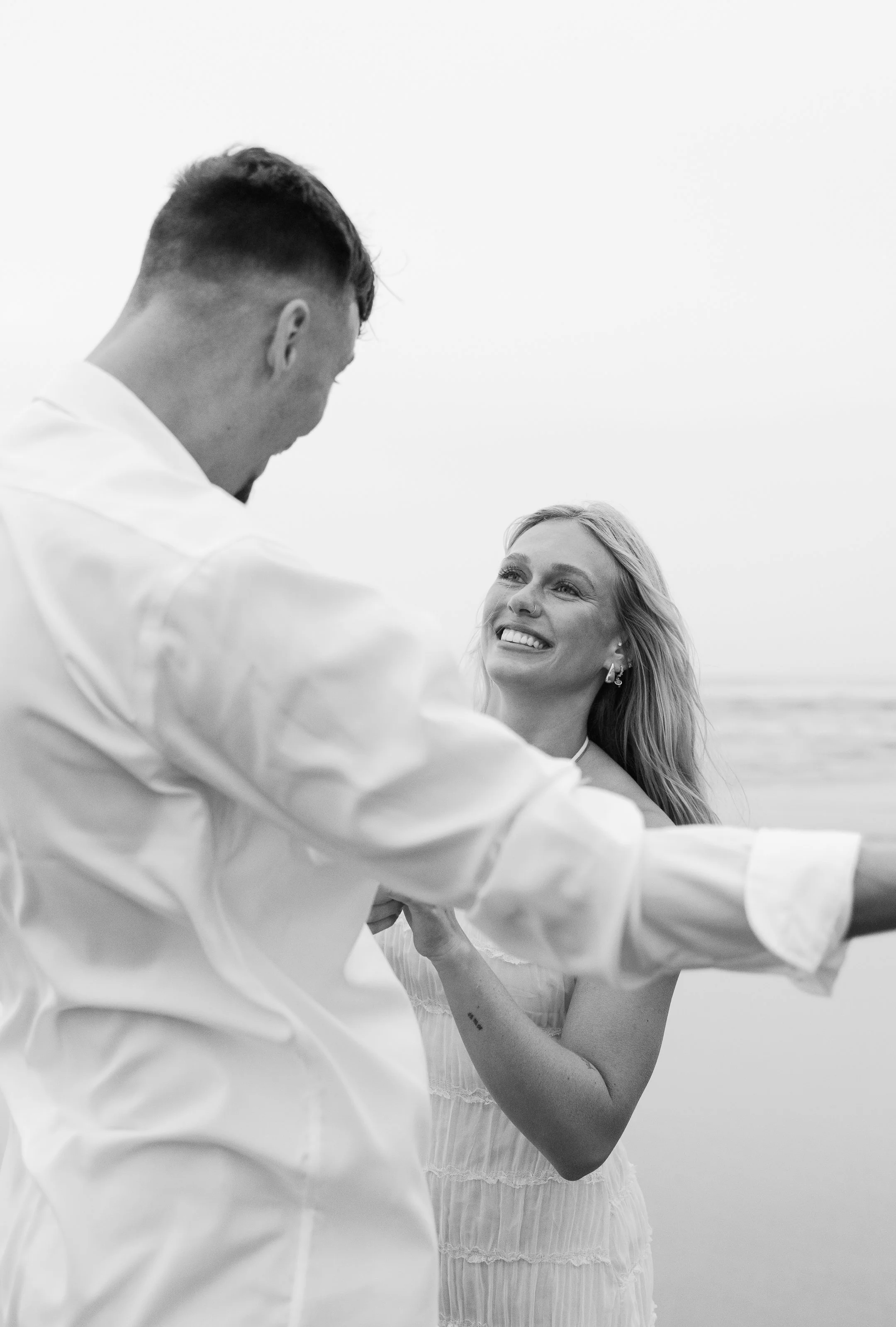 Megan_VanDoran_Photography_Cannon Beach_Oregon_Coast_Engagement-166.jpg