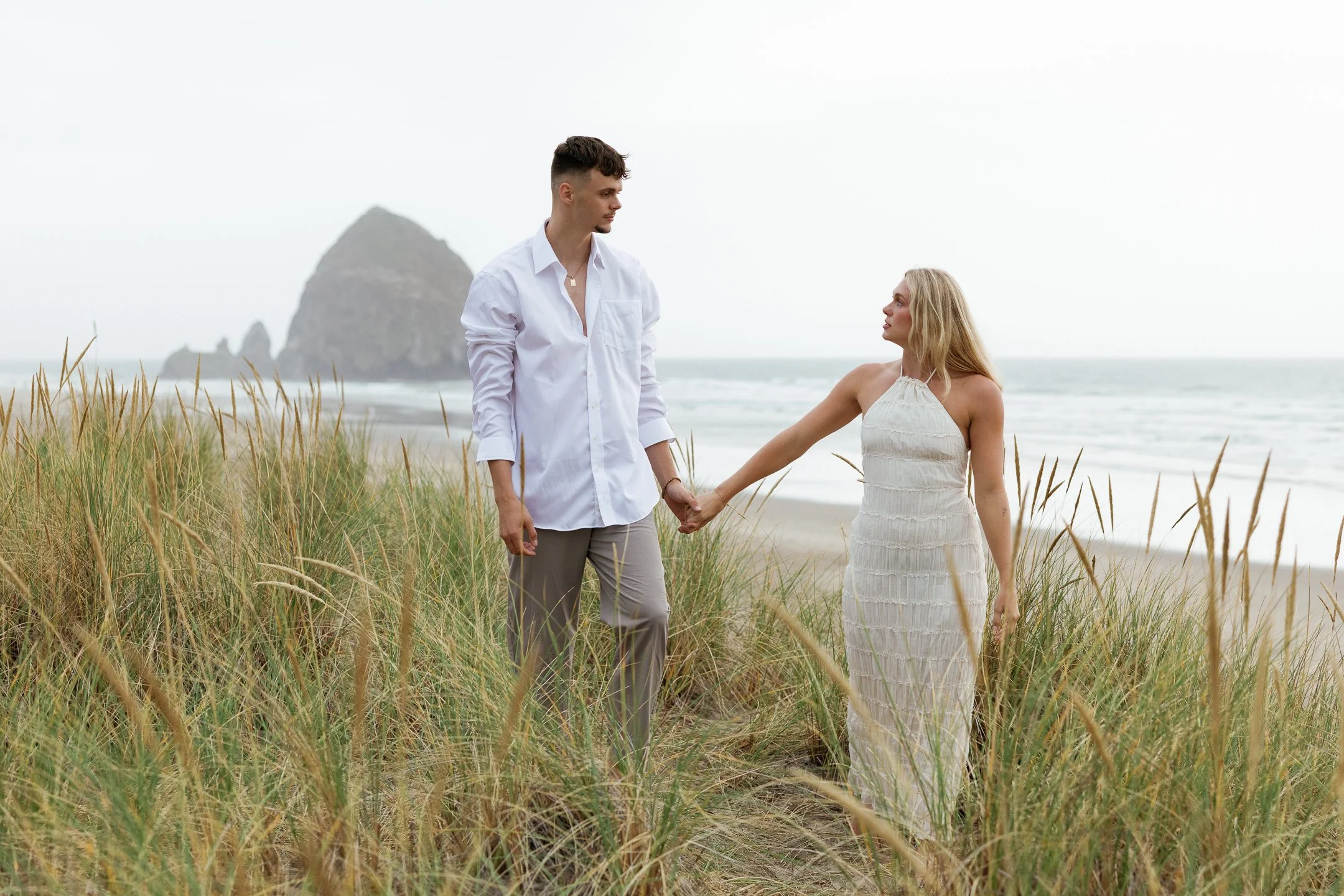 Megan_VanDoran_Photography_Cannon Beach_Oregon_Coast_Engagement-53.jpg