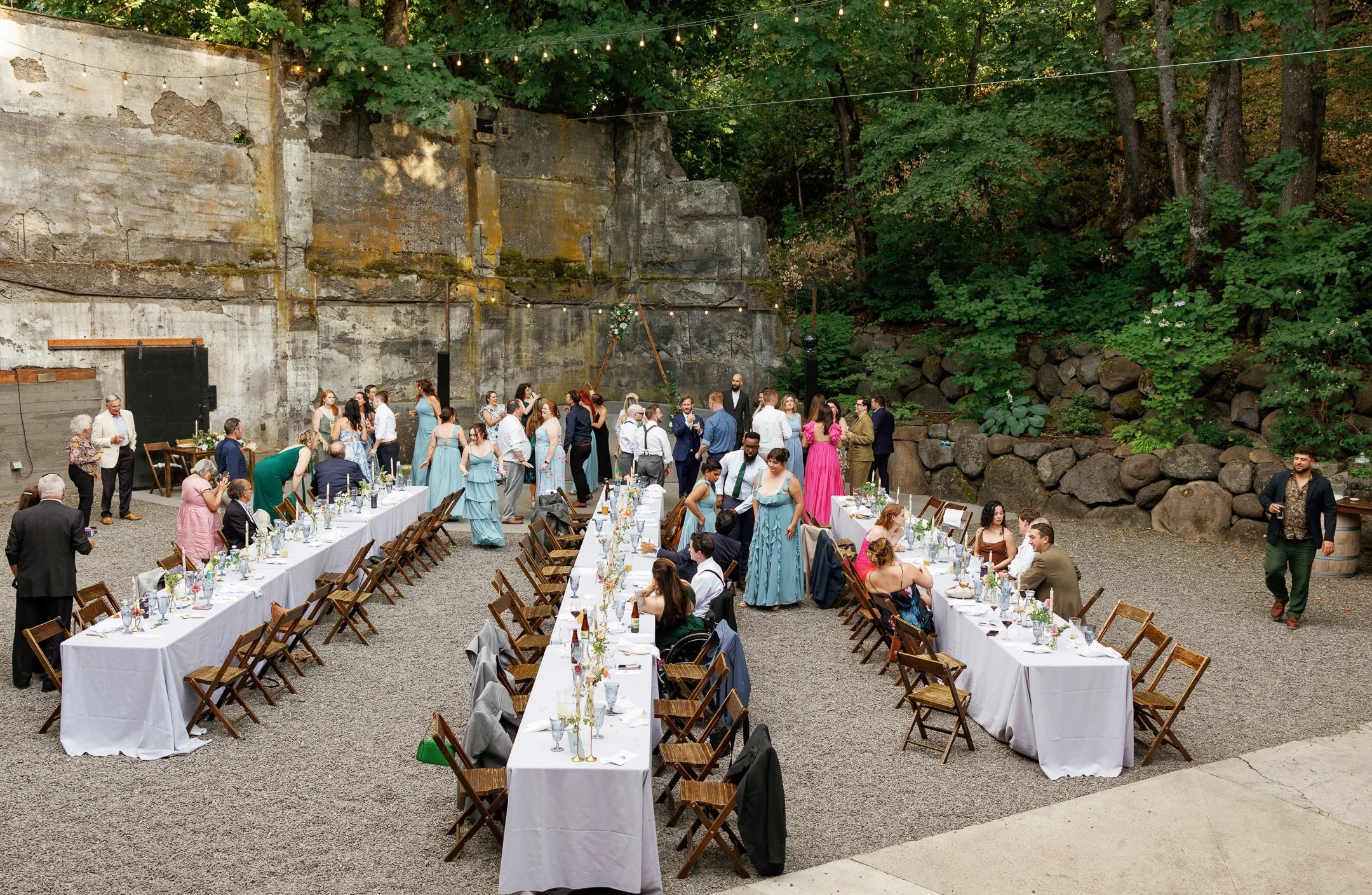 The_Ruins_Hood_River_Oregon_Wedding_Megan_VanDoran_Photography-312.jpg