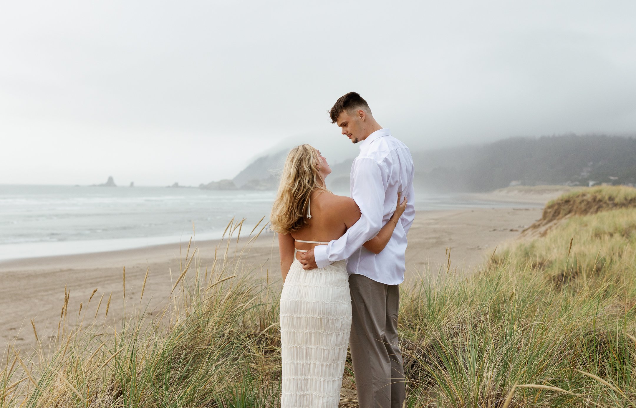 Megan_VanDoran_Photography_Cannon Beach_Oregon_Coast_Engagement-65.jpg