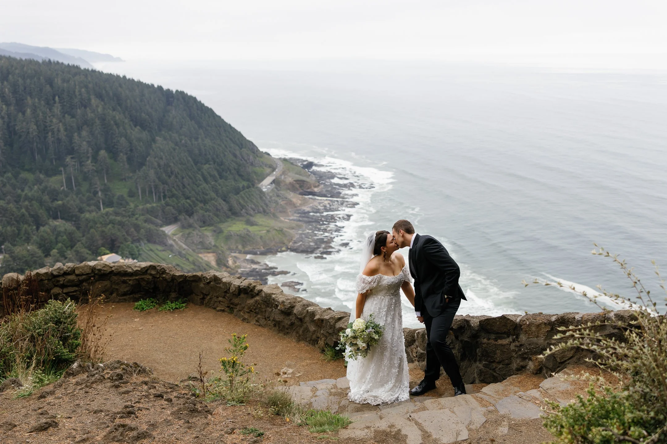 Oregon_Coast_Wedding_Megan_VanDoran_Photography-55.jpg