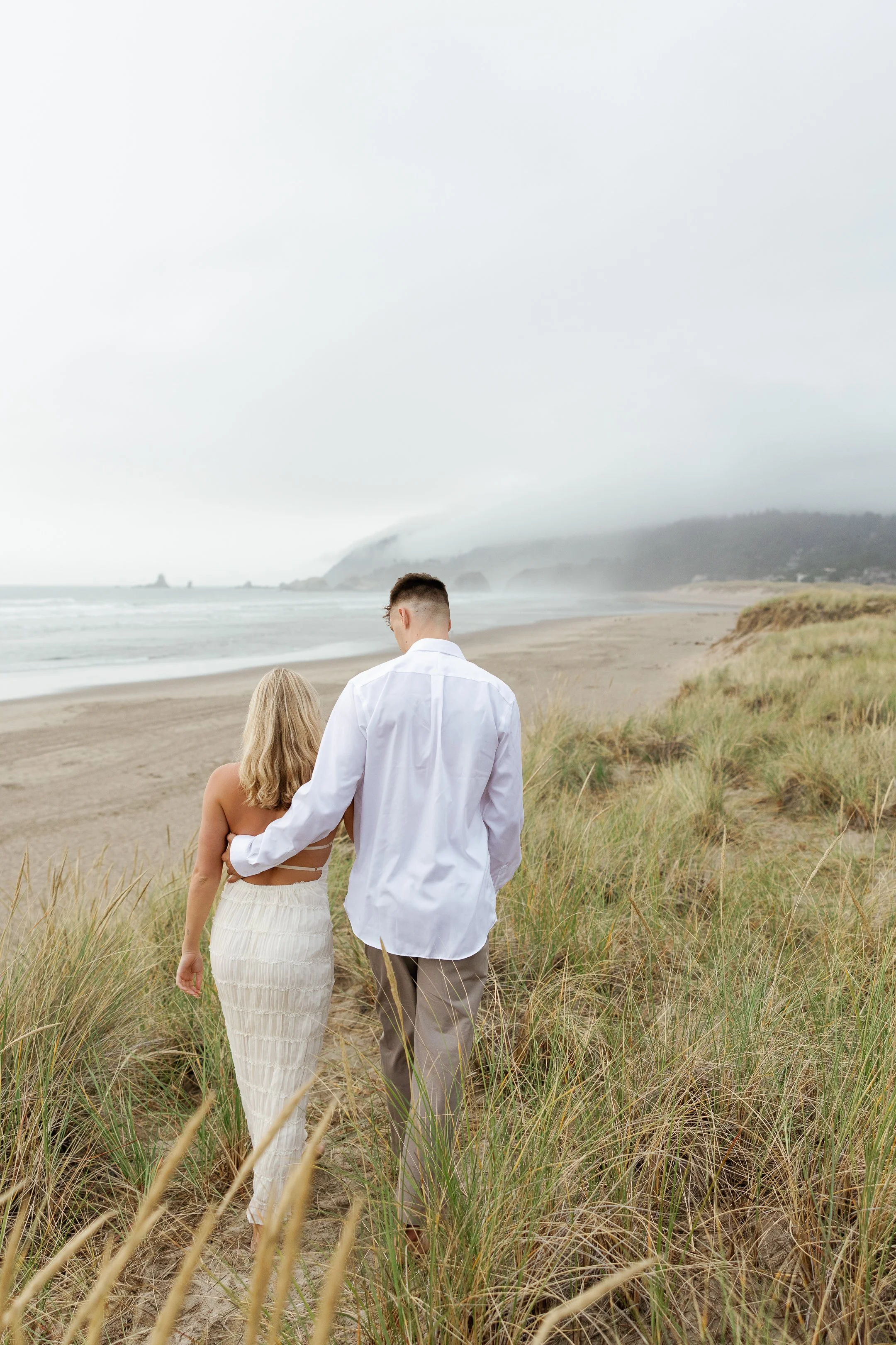 Megan_VanDoran_Photography_Cannon Beach_Oregon_Coast_Engagement-58.jpg